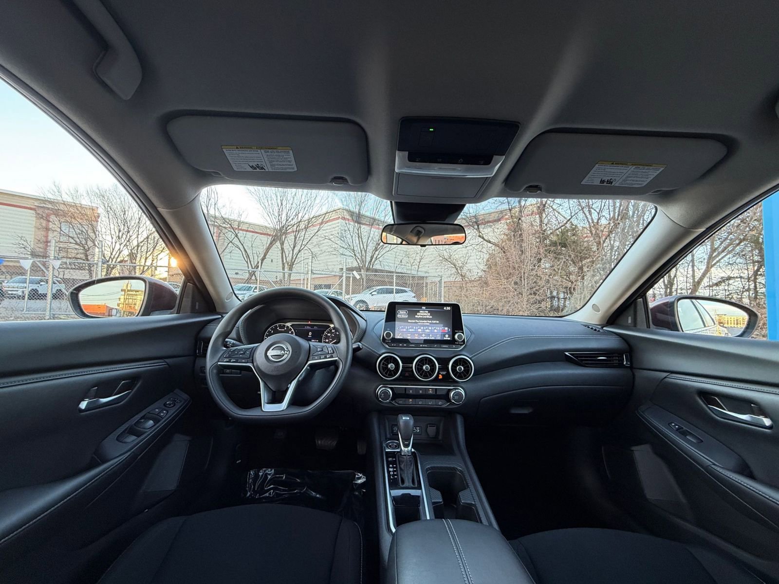 Thumbnail: 2025 Nissan Sentra - 31