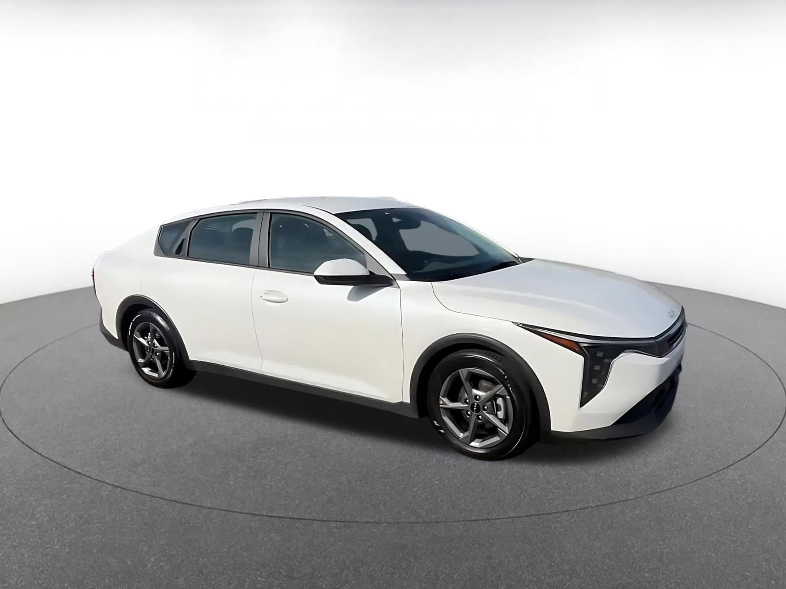 Thumbnail: 2025 Kia K4 - 2