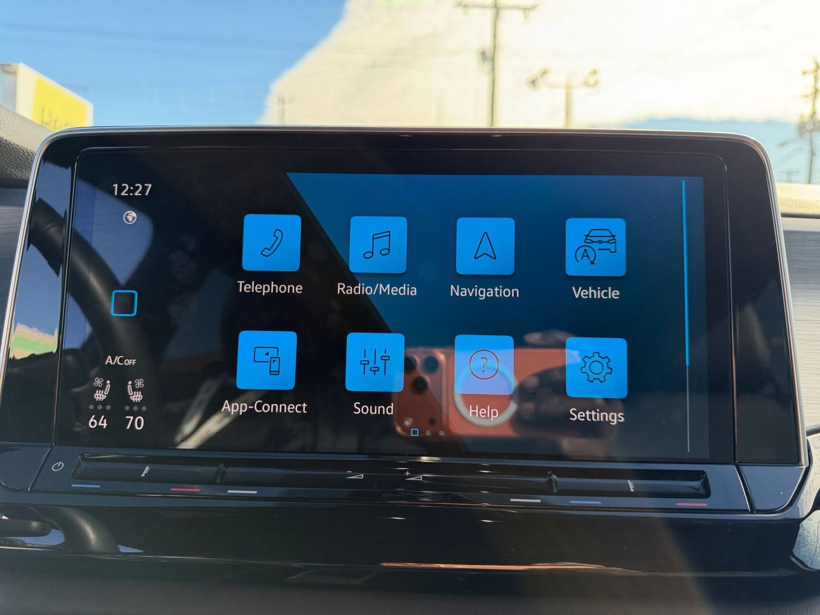 Thumbnail: 2025 Volkswagen Atlas - 21