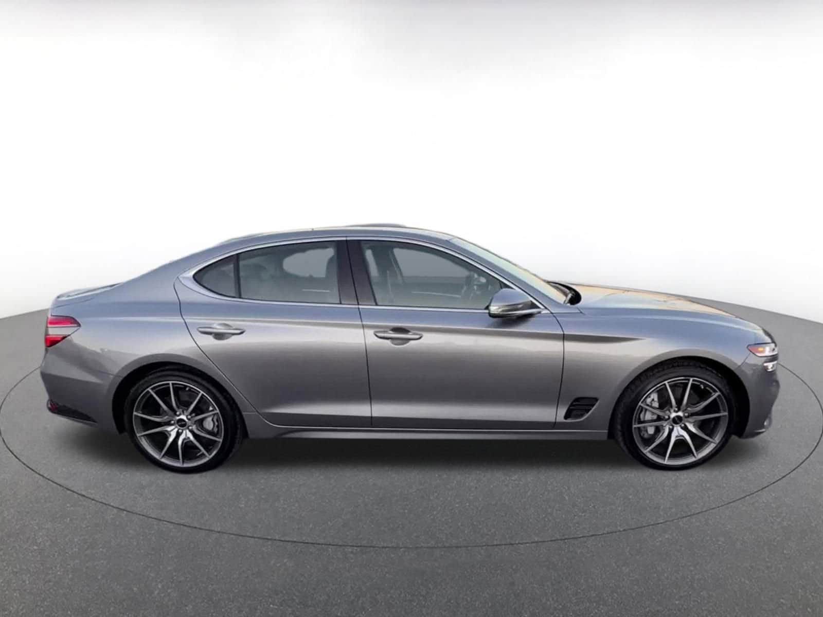 Thumbnail: 2025 Genesis G70 - 16