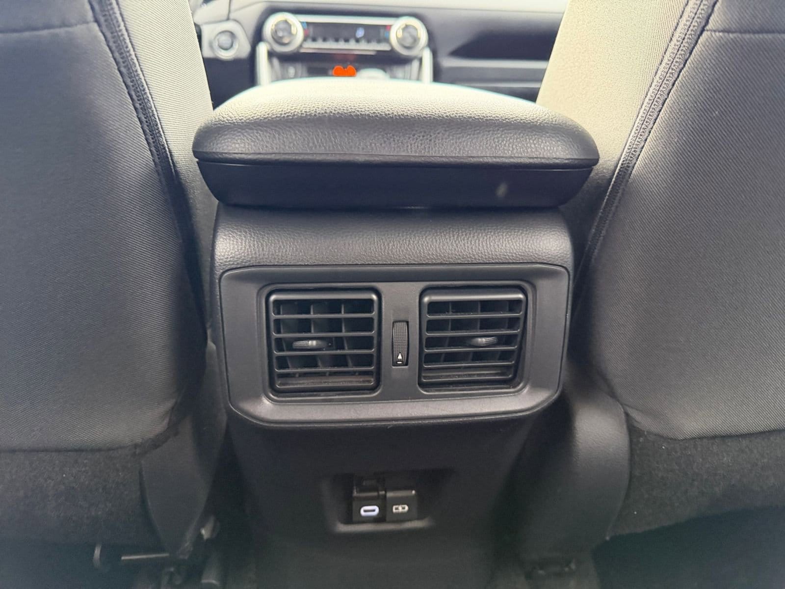 Thumbnail: 2025 Toyota RAV4 - 25