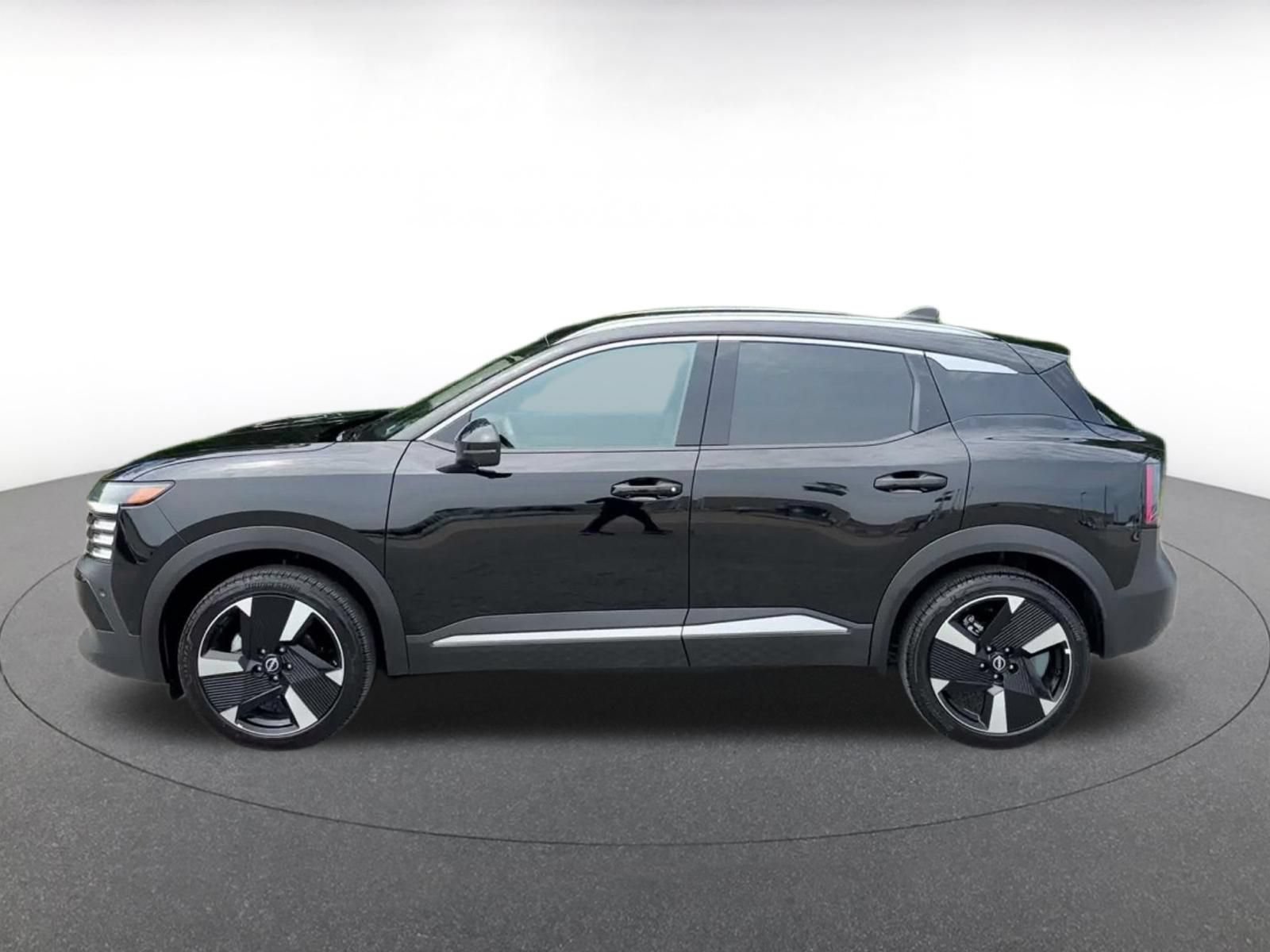 Thumbnail: 2026 Nissan Kicks - 9