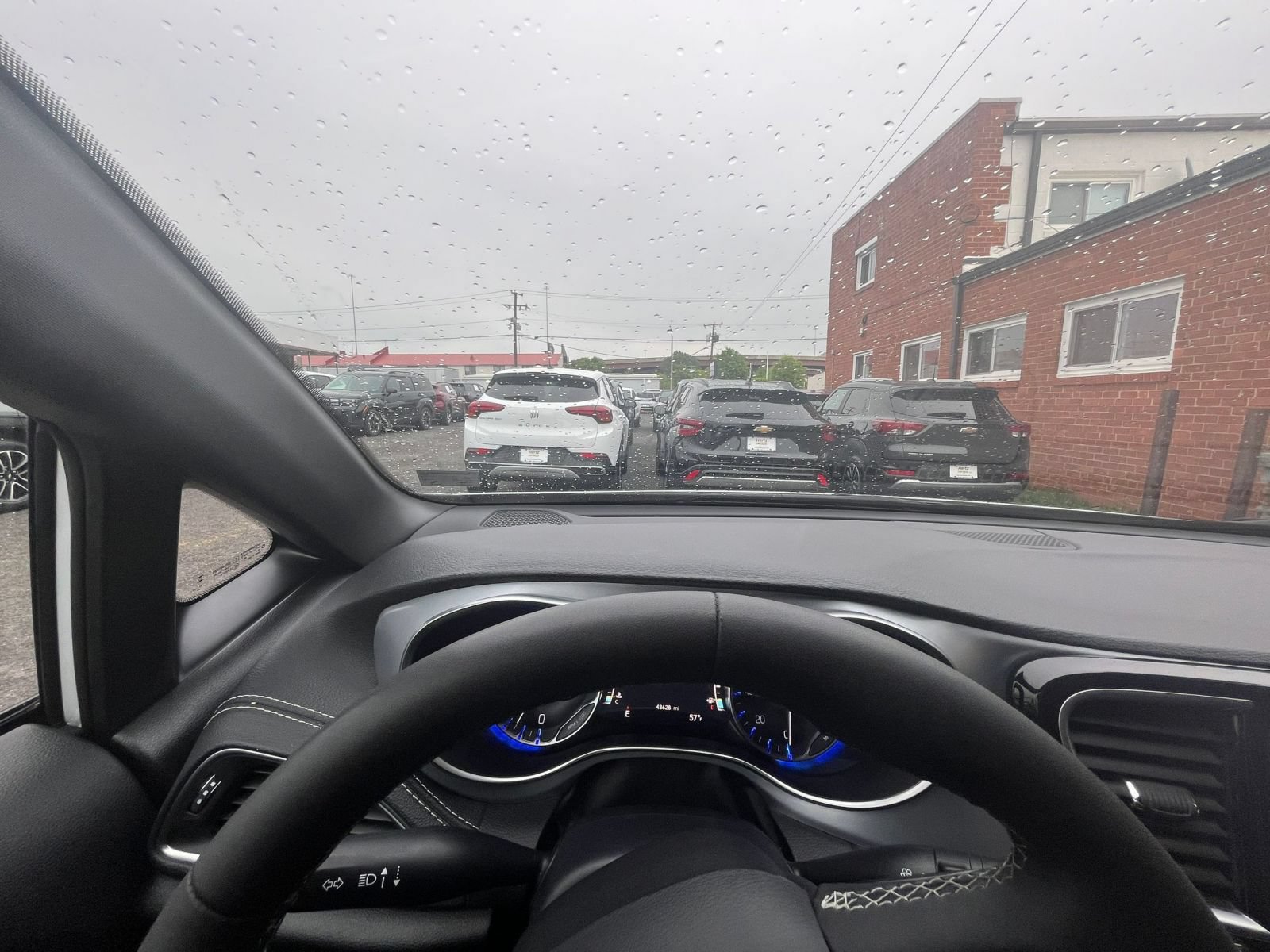 Thumbnail: 2025 Chrysler Pacifica - 33