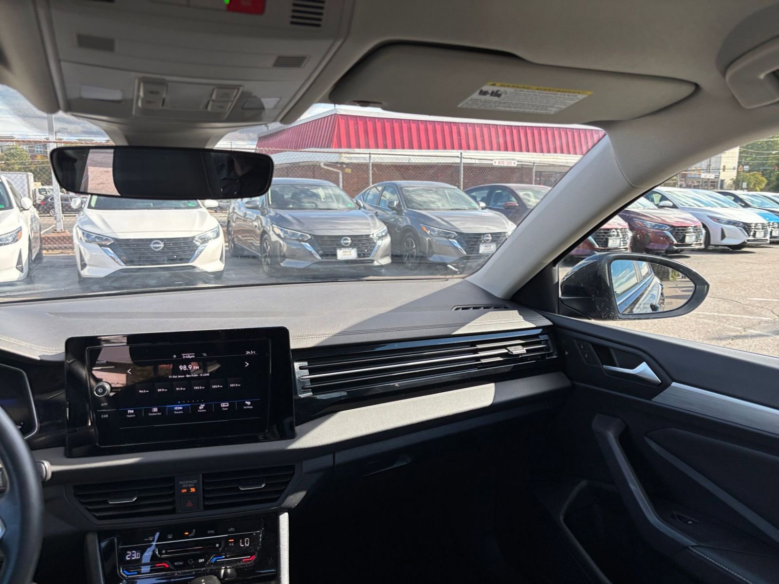 Thumbnail: 2025 Volkswagen Jetta - 33