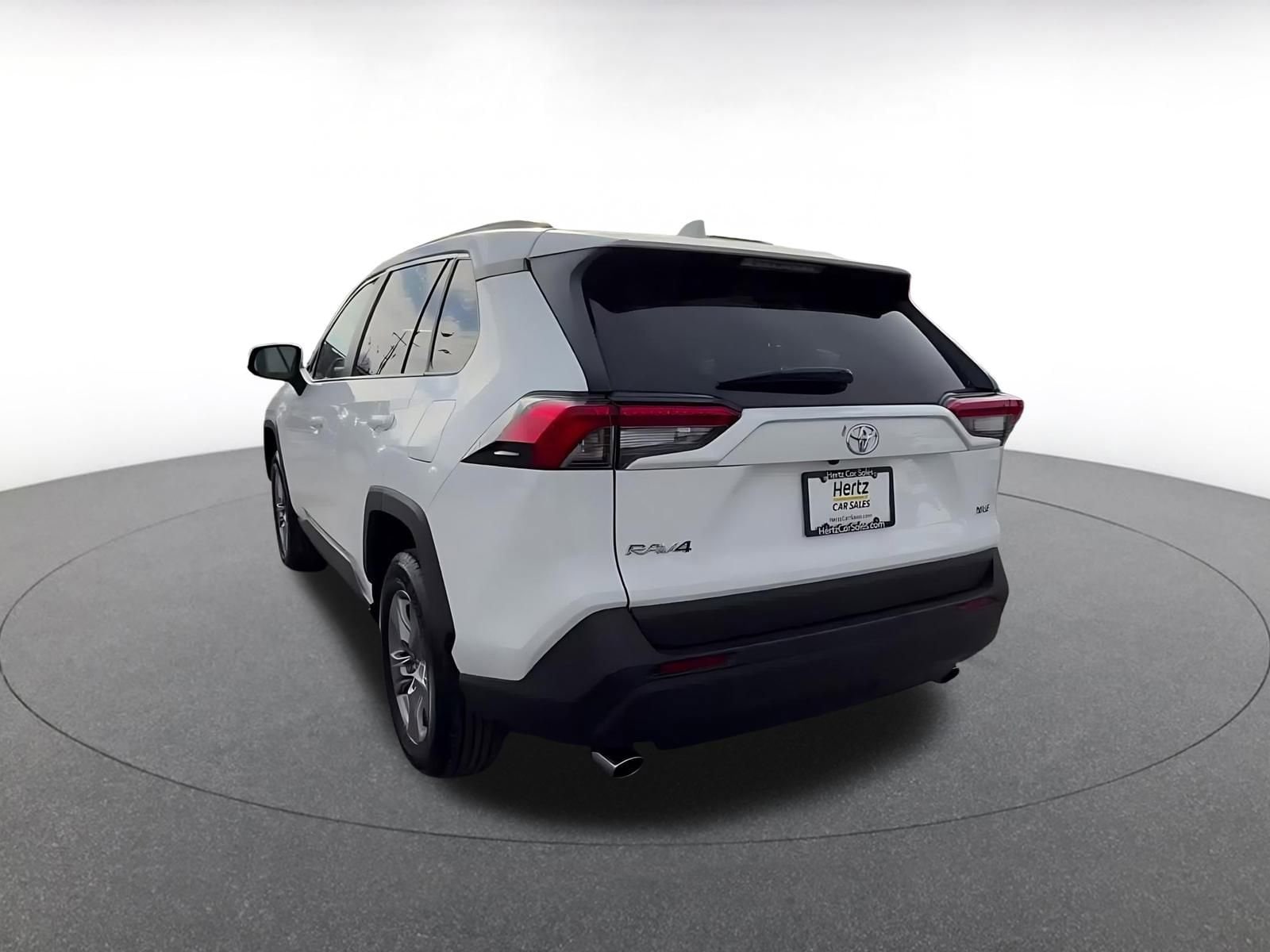 Thumbnail: 2025 Toyota RAV4 - 11