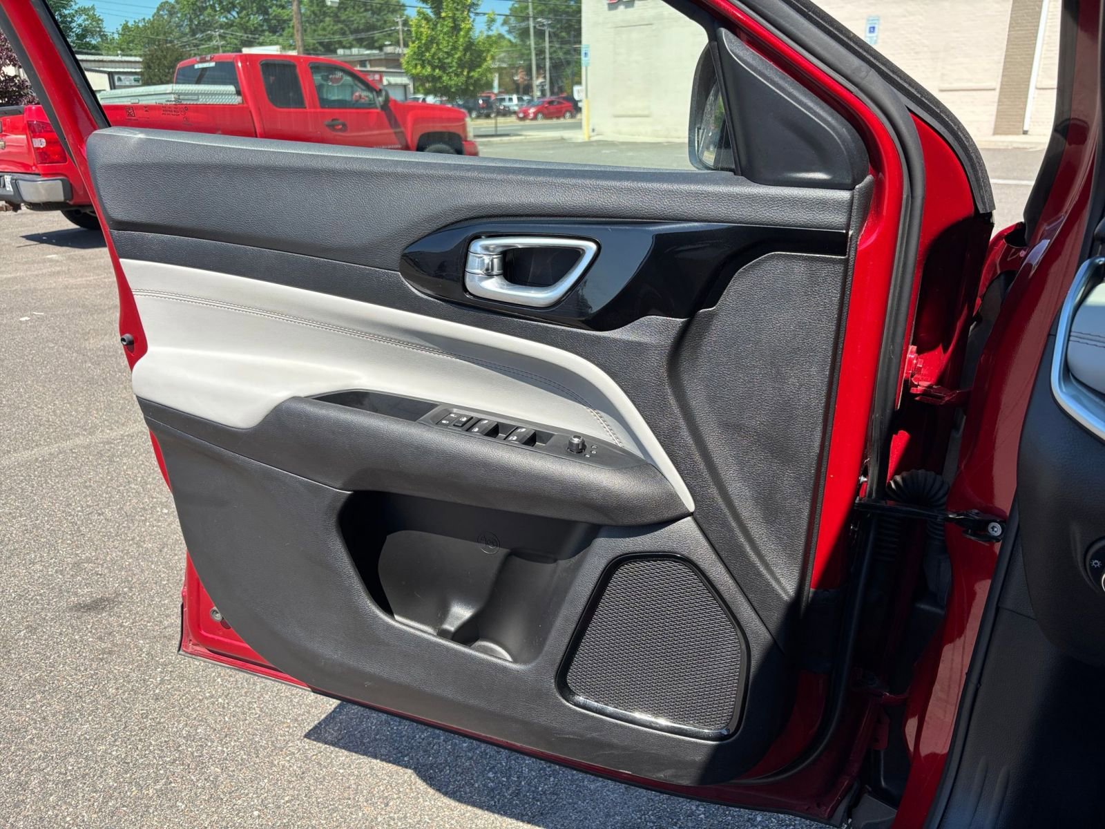 Thumbnail: 2025 Jeep Compass - 18