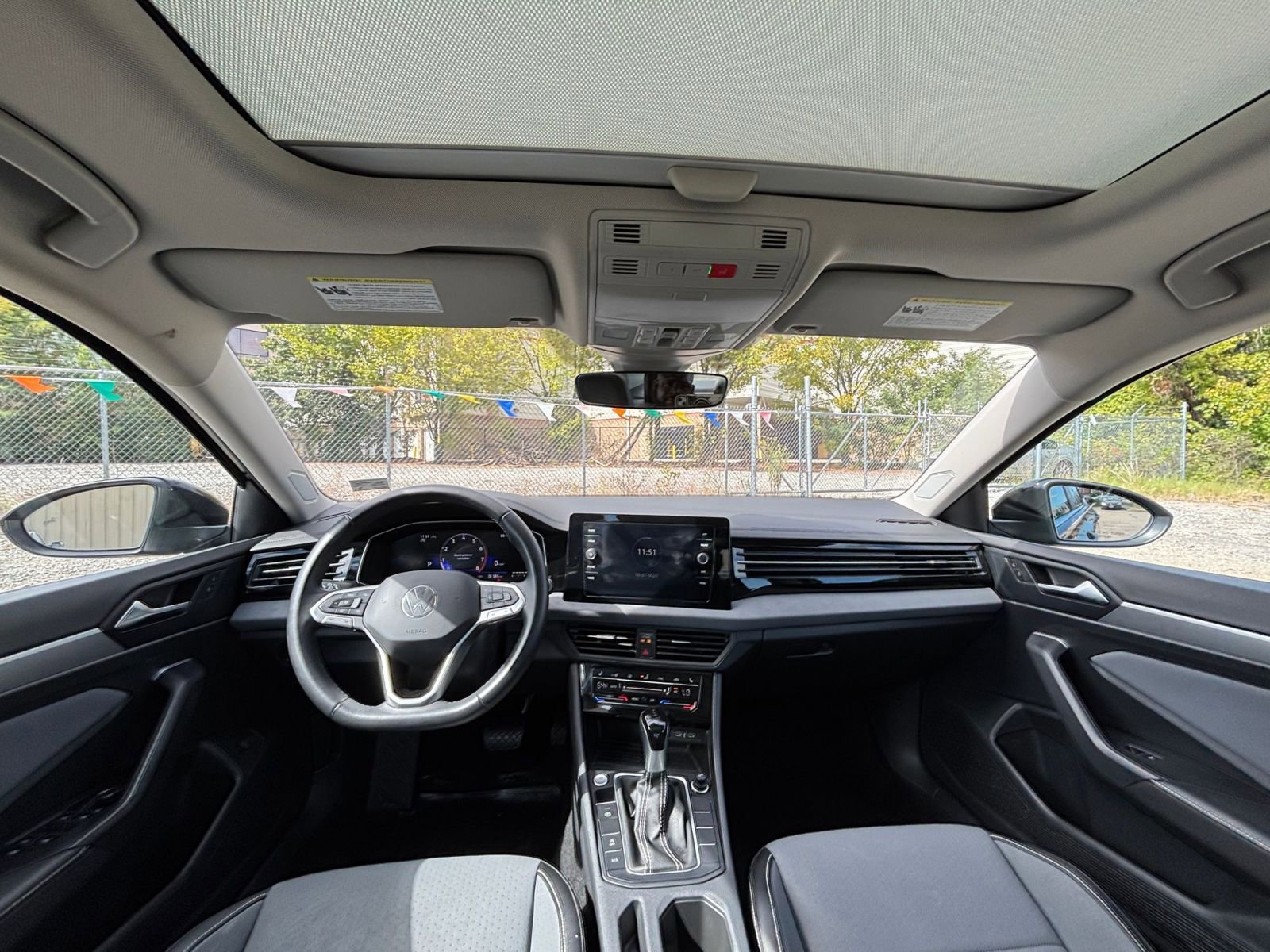 Thumbnail: 2025 Volkswagen Jetta - 32