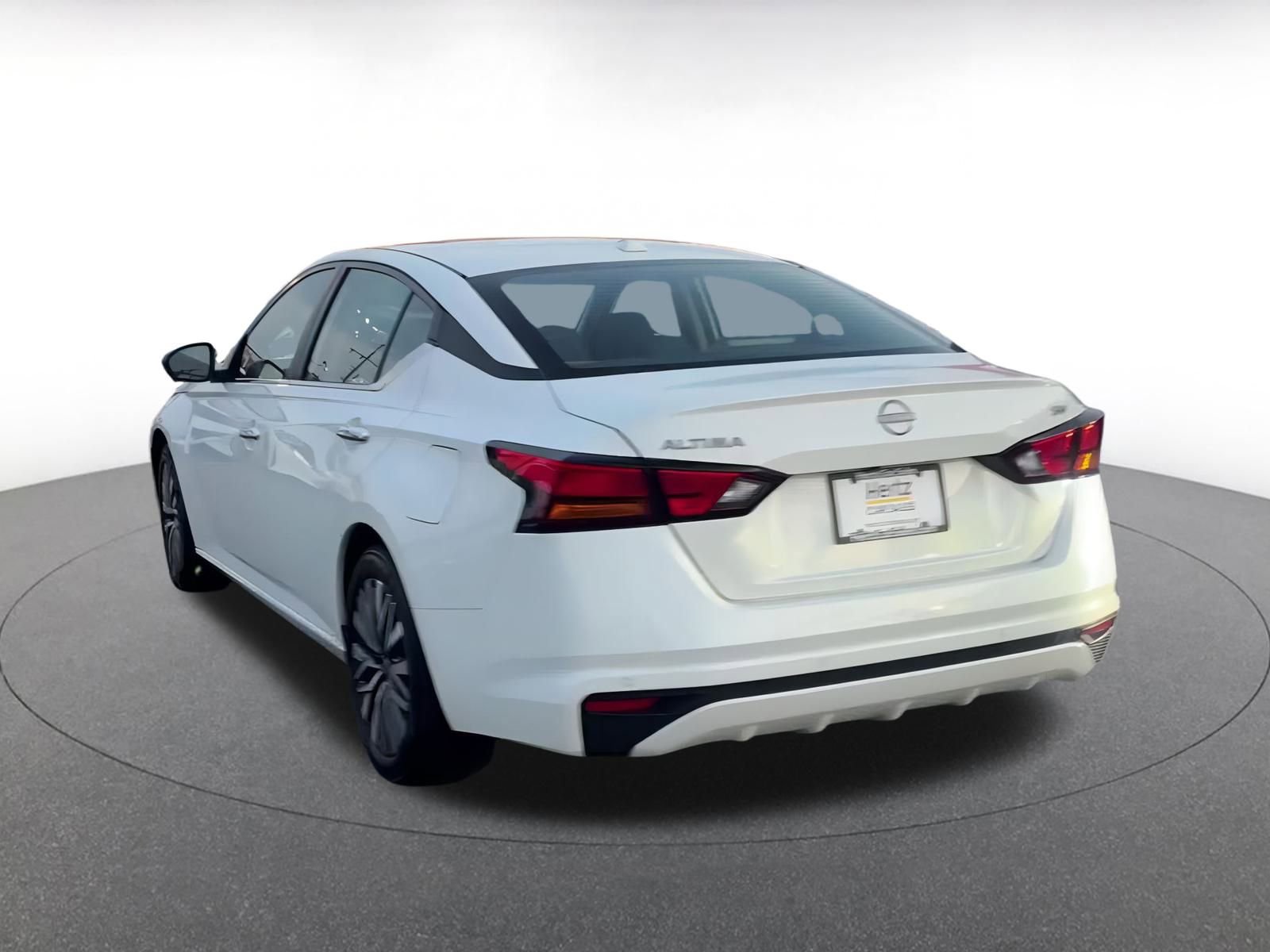 Thumbnail: 2024 Nissan Altima - 11