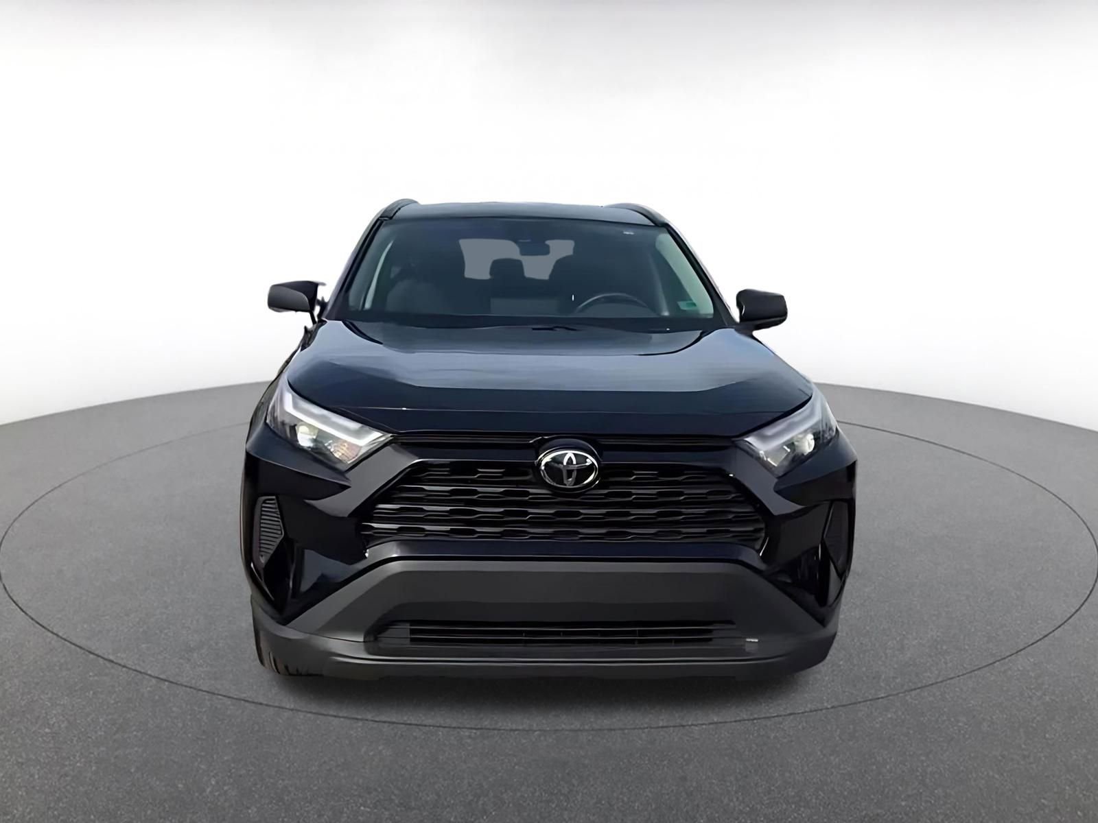 Thumbnail: 2025 Toyota RAV4 - 4