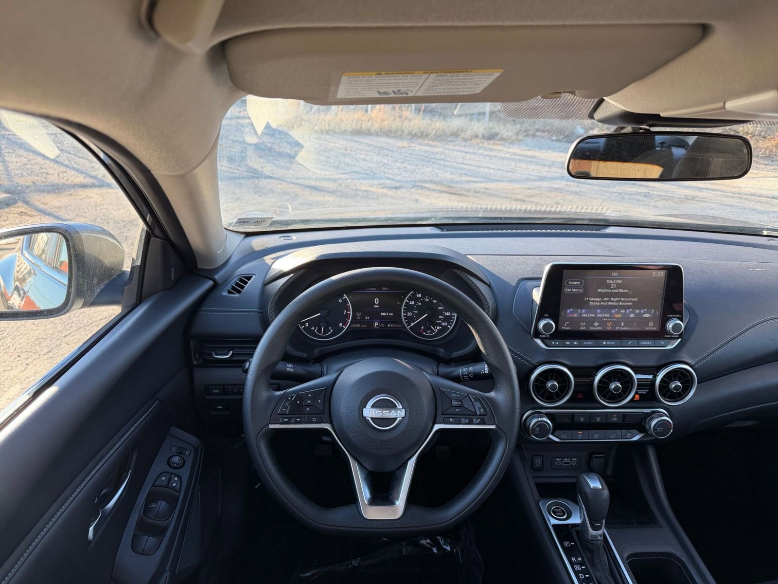 Thumbnail: 2025 Nissan Sentra - 32