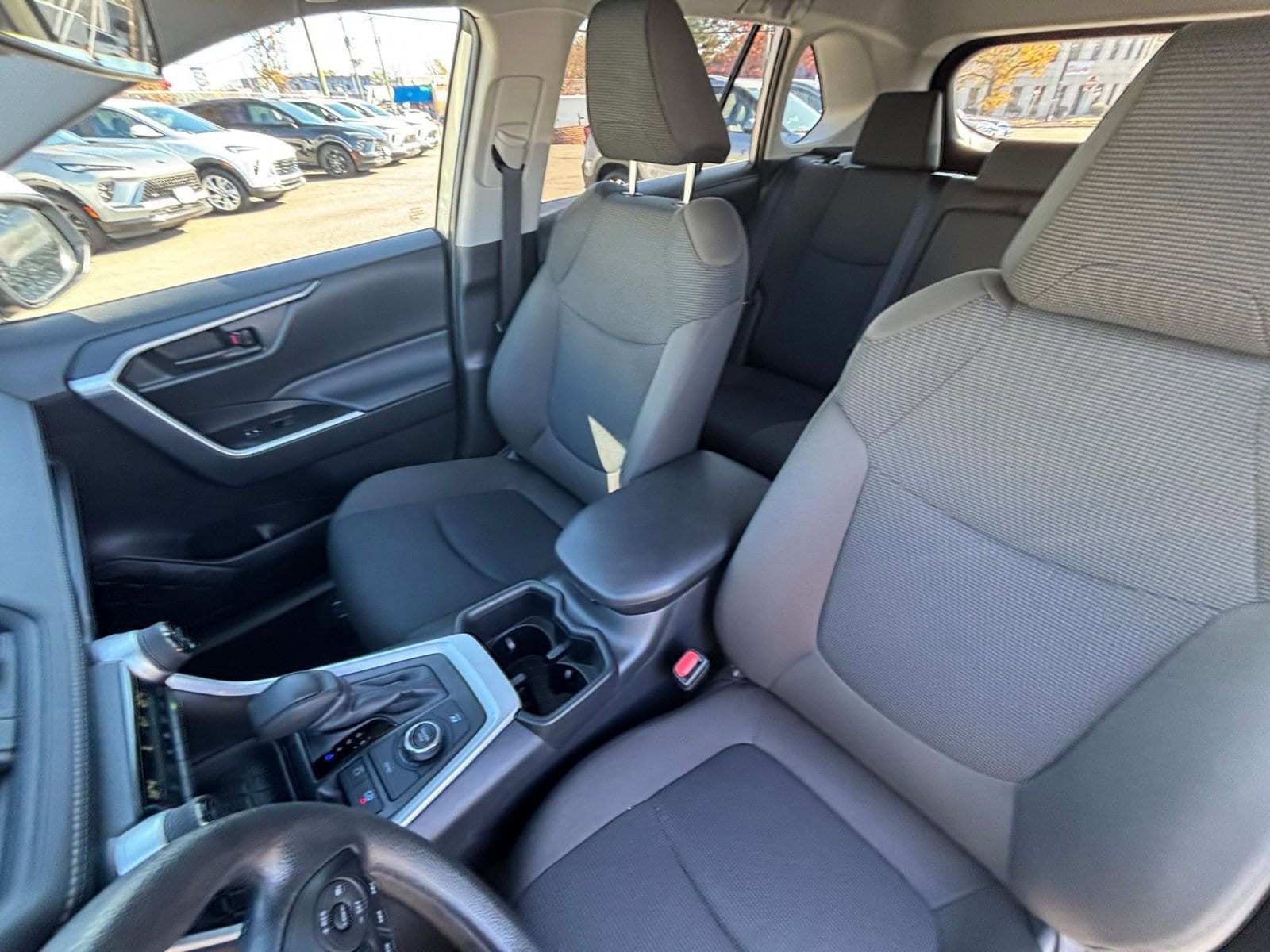 Thumbnail: 2025 Toyota RAV4 - 35