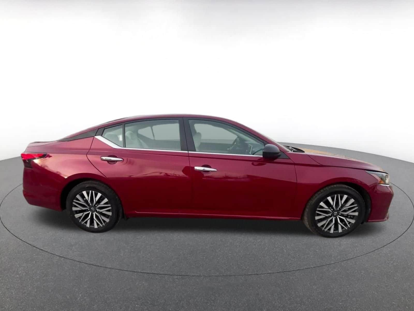 Thumbnail: 2025 Nissan Altima - 16