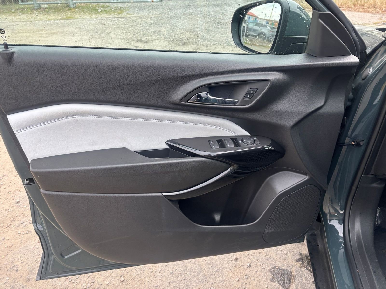 Thumbnail: 2025 Chevrolet Trax - 18