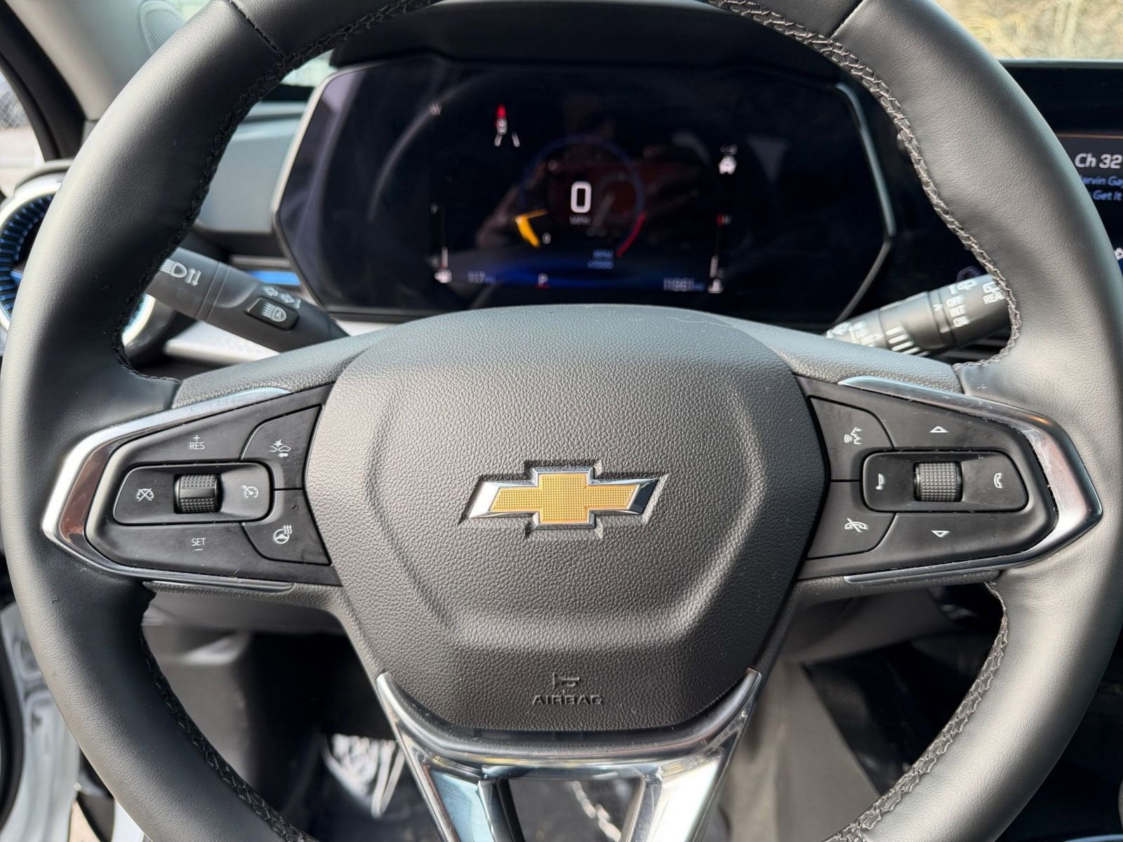 Thumbnail: 2025 Chevrolet Trax - 25