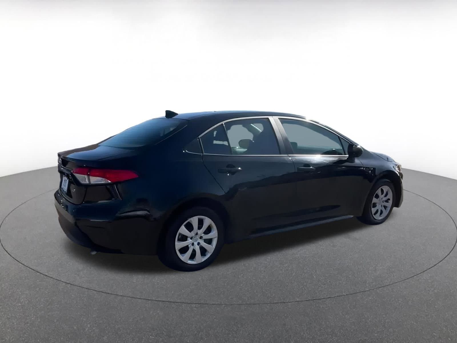 Thumbnail: 2024 Toyota Corolla - 15