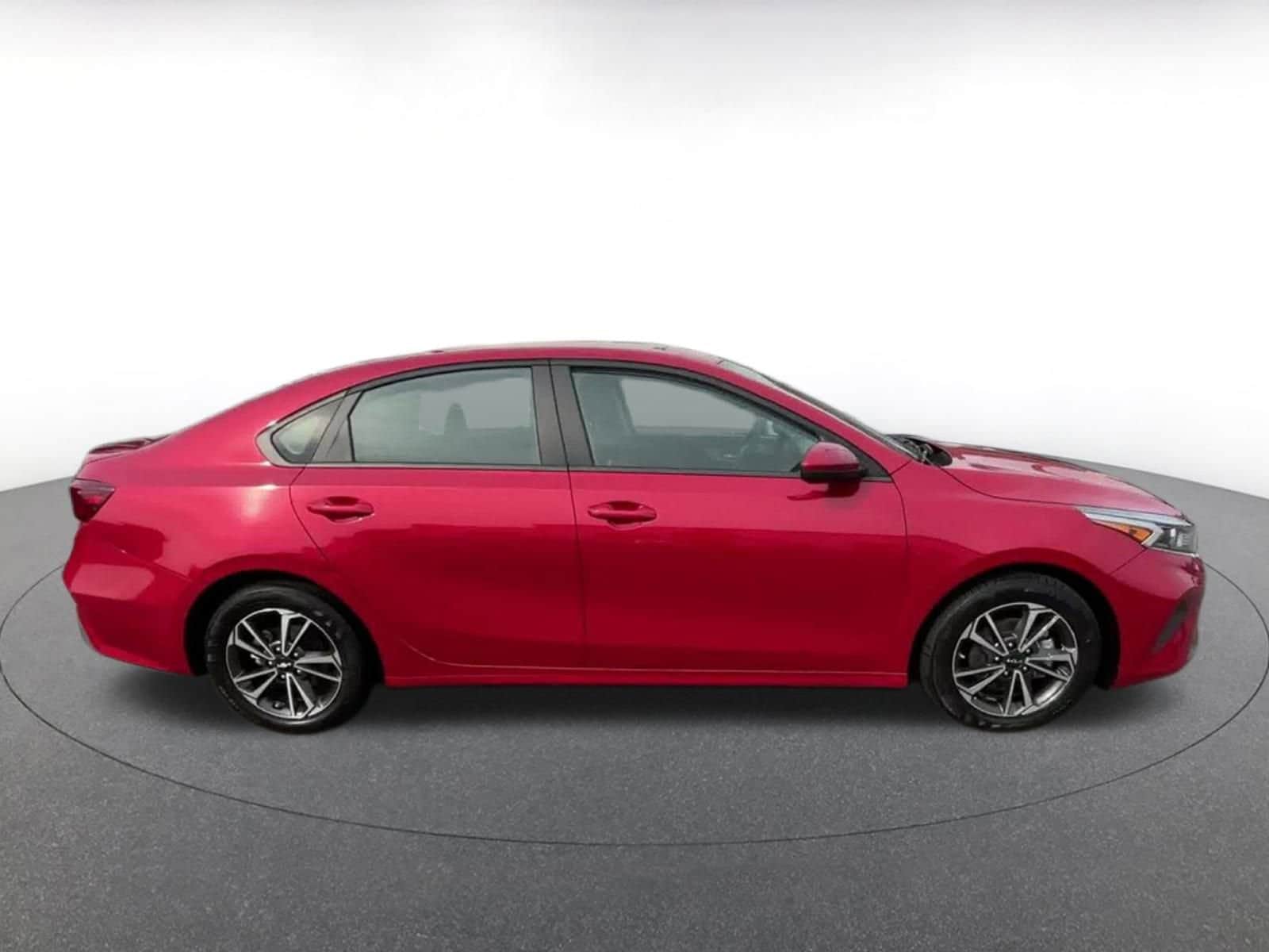 2024 Kia Forte LXS 16