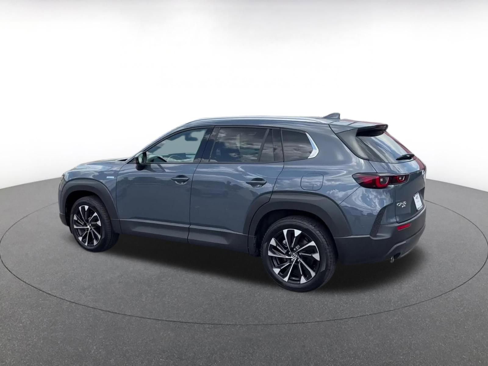 Thumbnail: 2025 Mazda CX-50 - 10