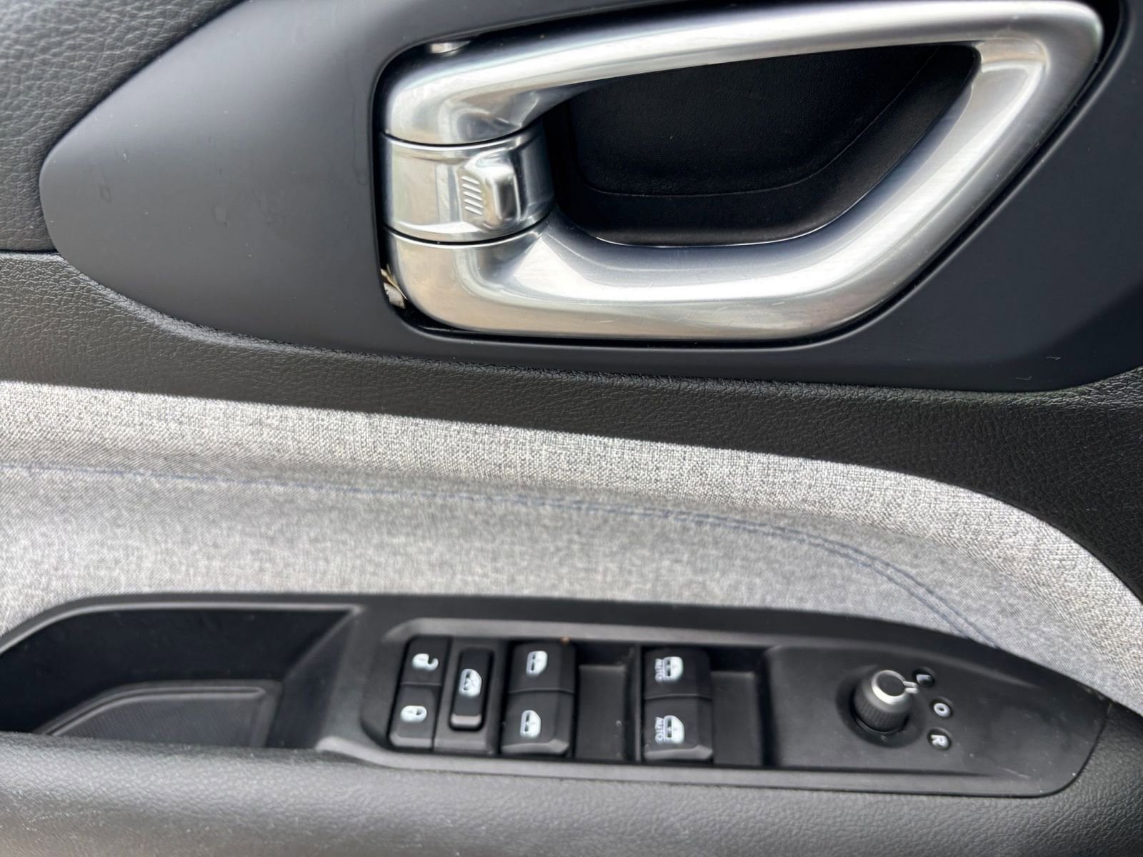 Thumbnail: 2023 Jeep Compass - 20
