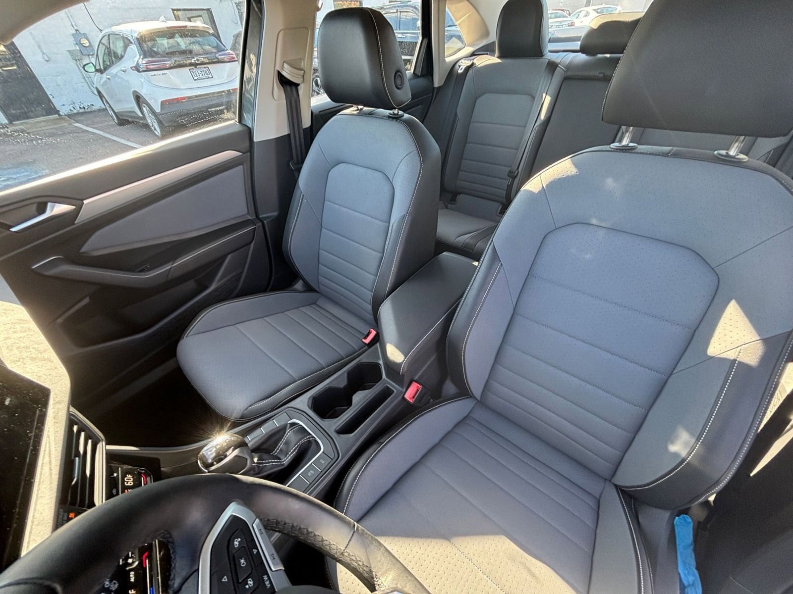 Thumbnail: 2025 Volkswagen Jetta - 35