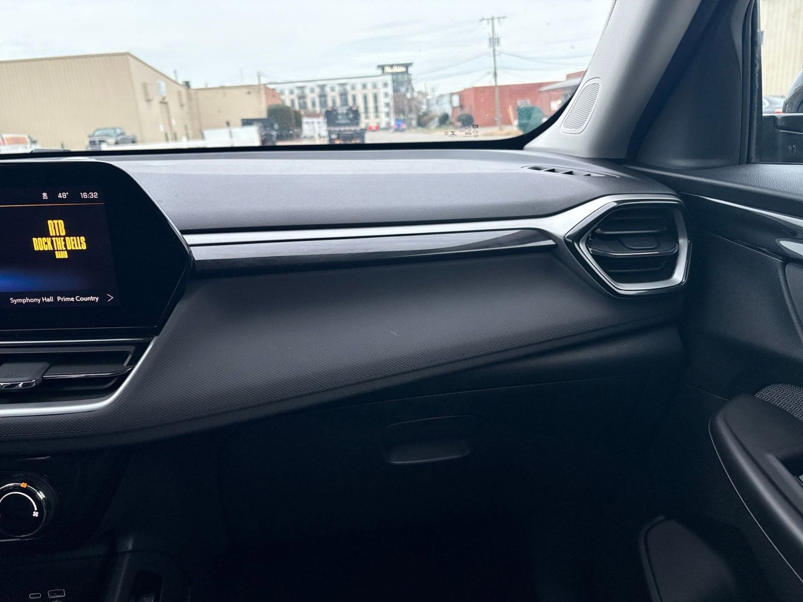 Thumbnail: 2025 Chevrolet TrailBlazer - 33