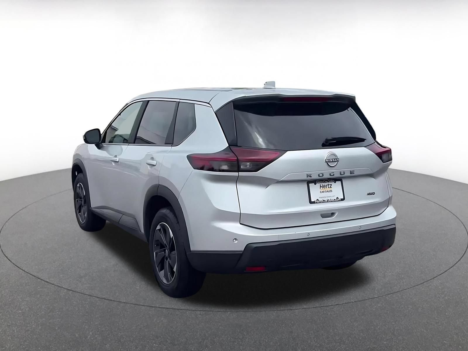 Thumbnail: 2025 Nissan Rogue - 9