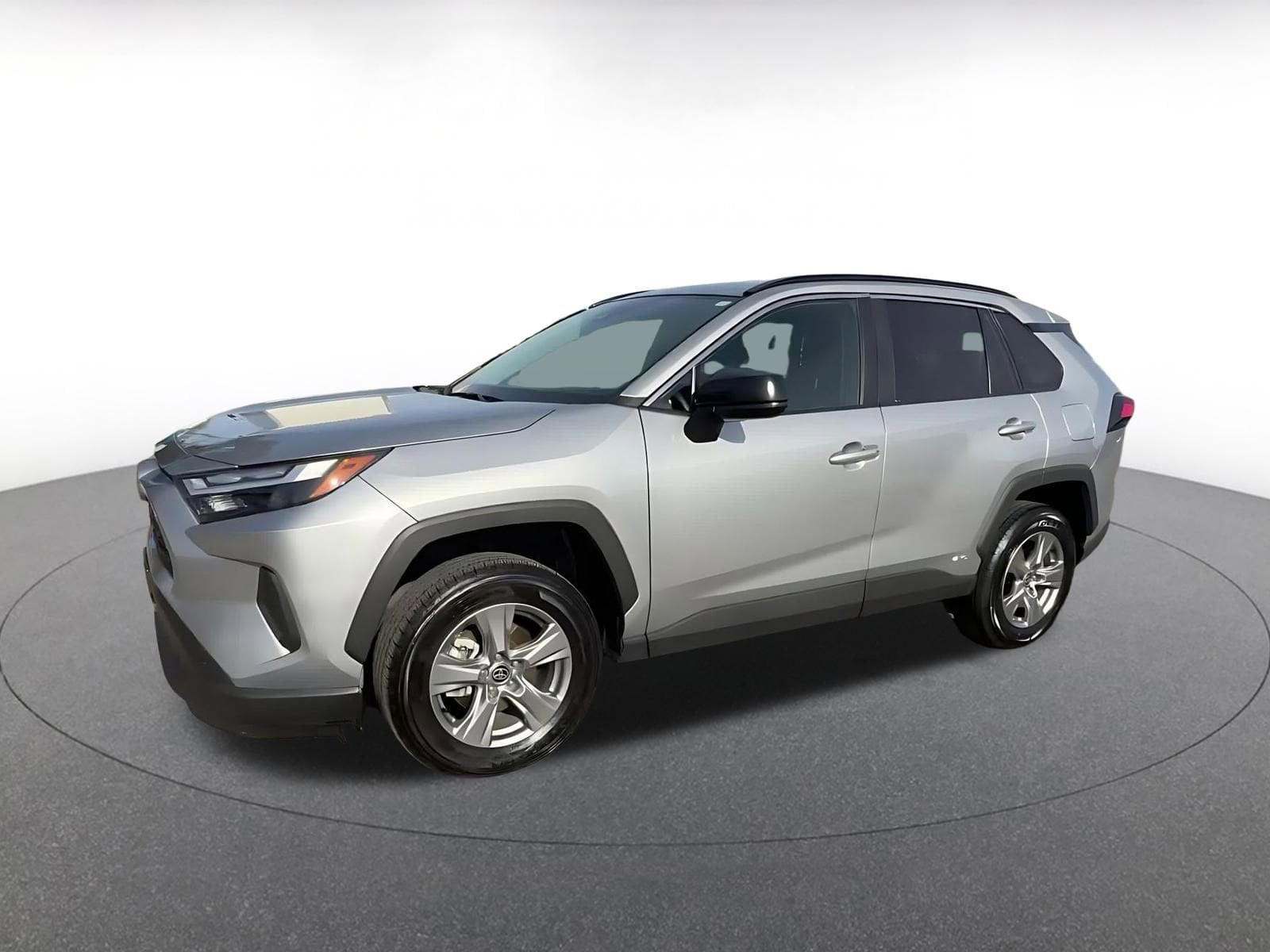 Thumbnail: 2025 Toyota RAV4 - 8