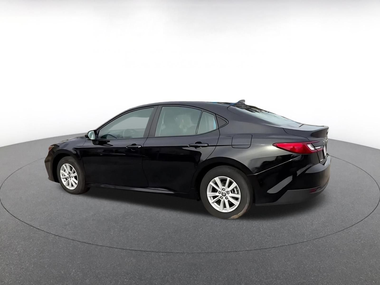 Thumbnail: 2025 Toyota Camry - 9