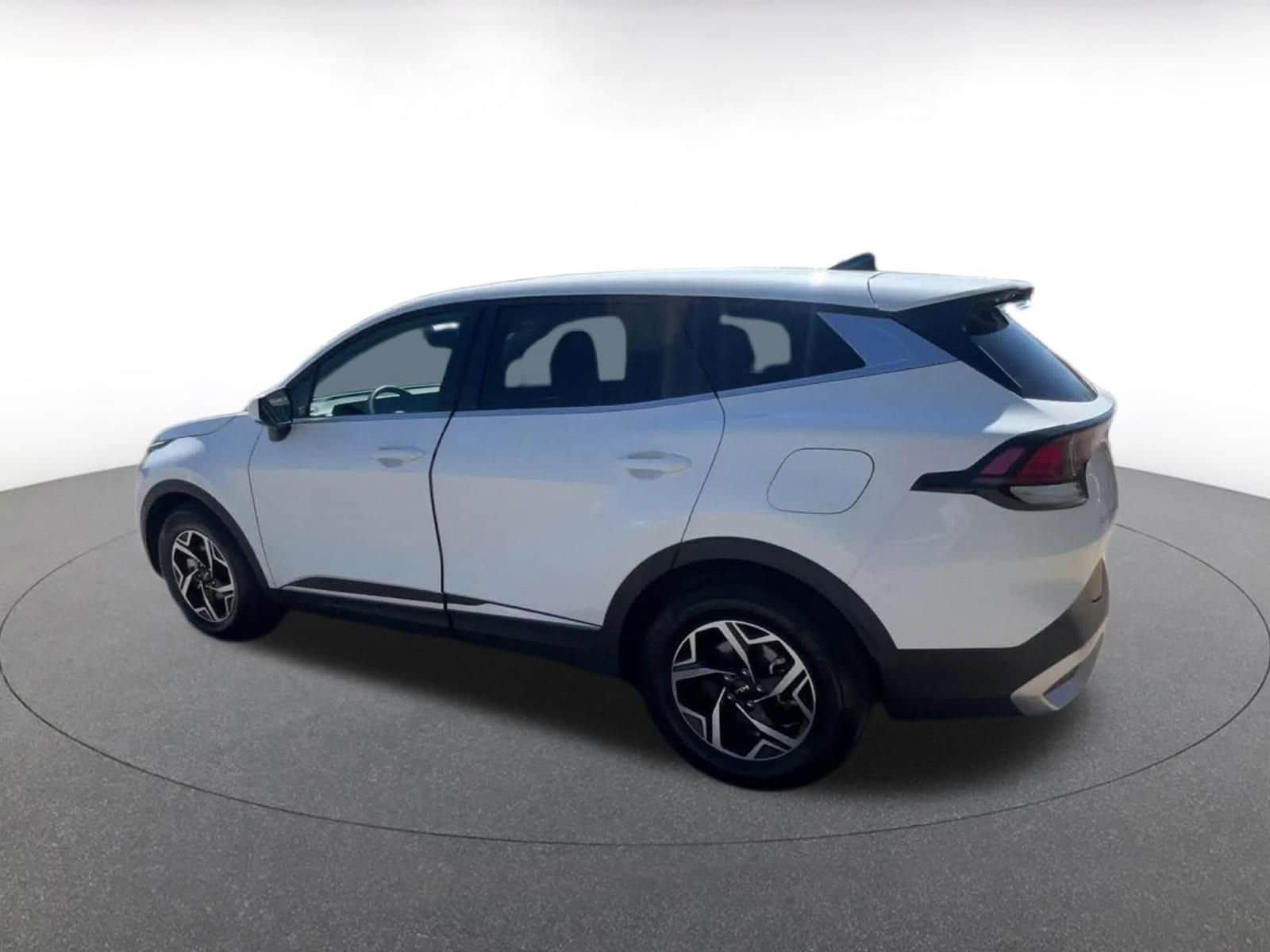 Thumbnail: 2025 Kia Sportage - 10