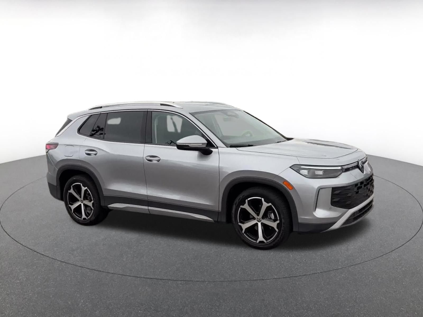 Thumbnail: 2026 Volkswagen Tiguan - 2