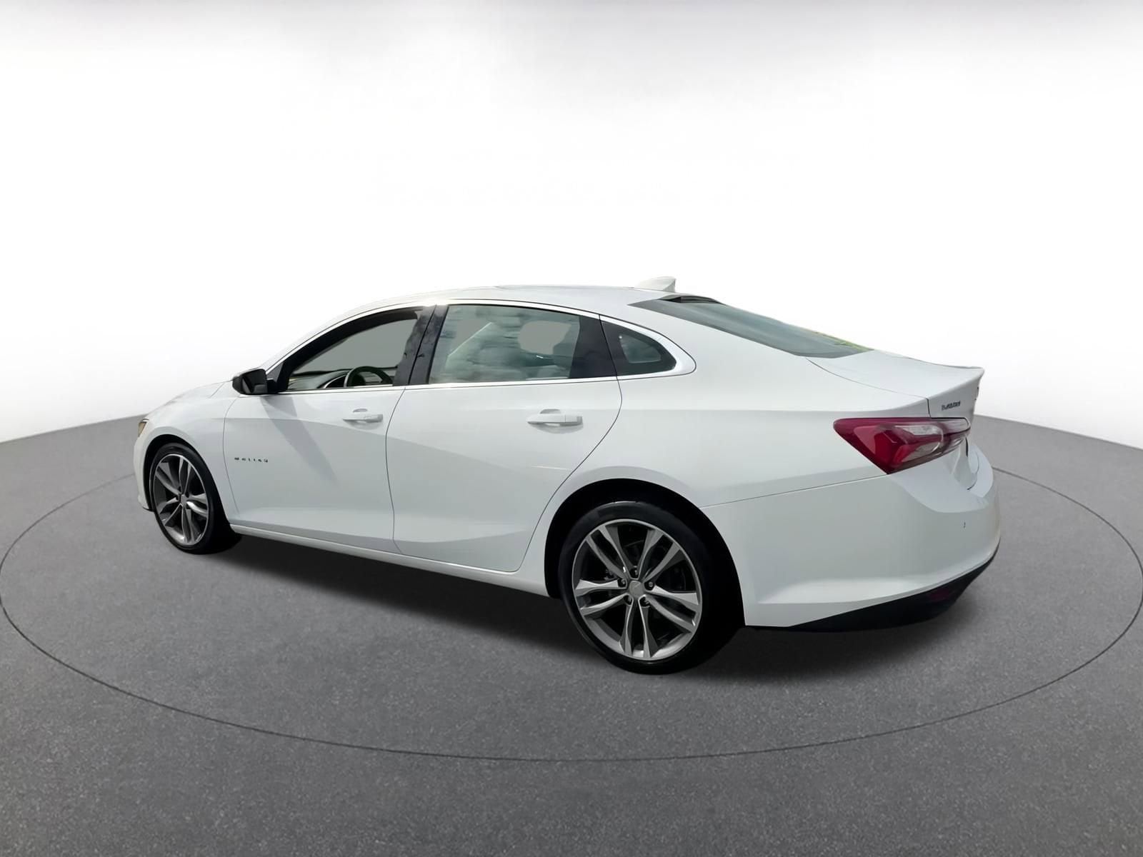 Thumbnail: 2024 Chevrolet Malibu - 10