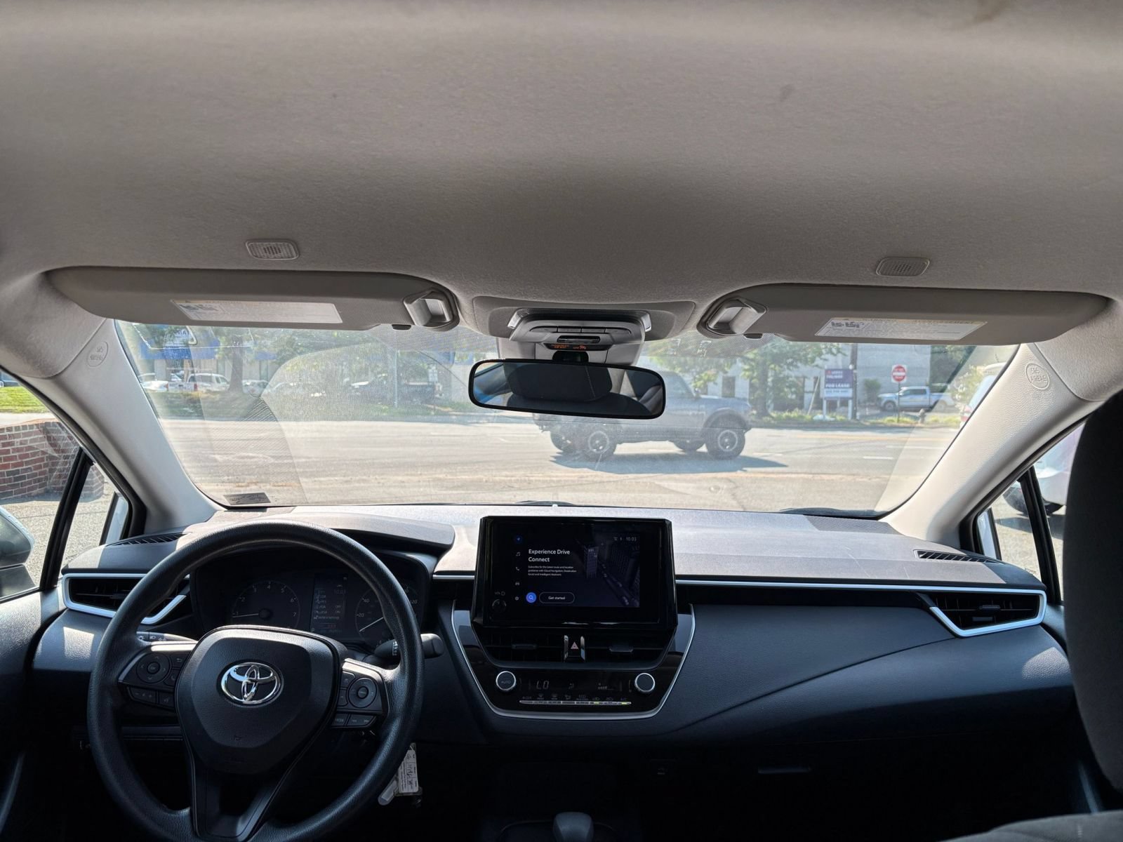 Thumbnail: 2025 Toyota Corolla - 30