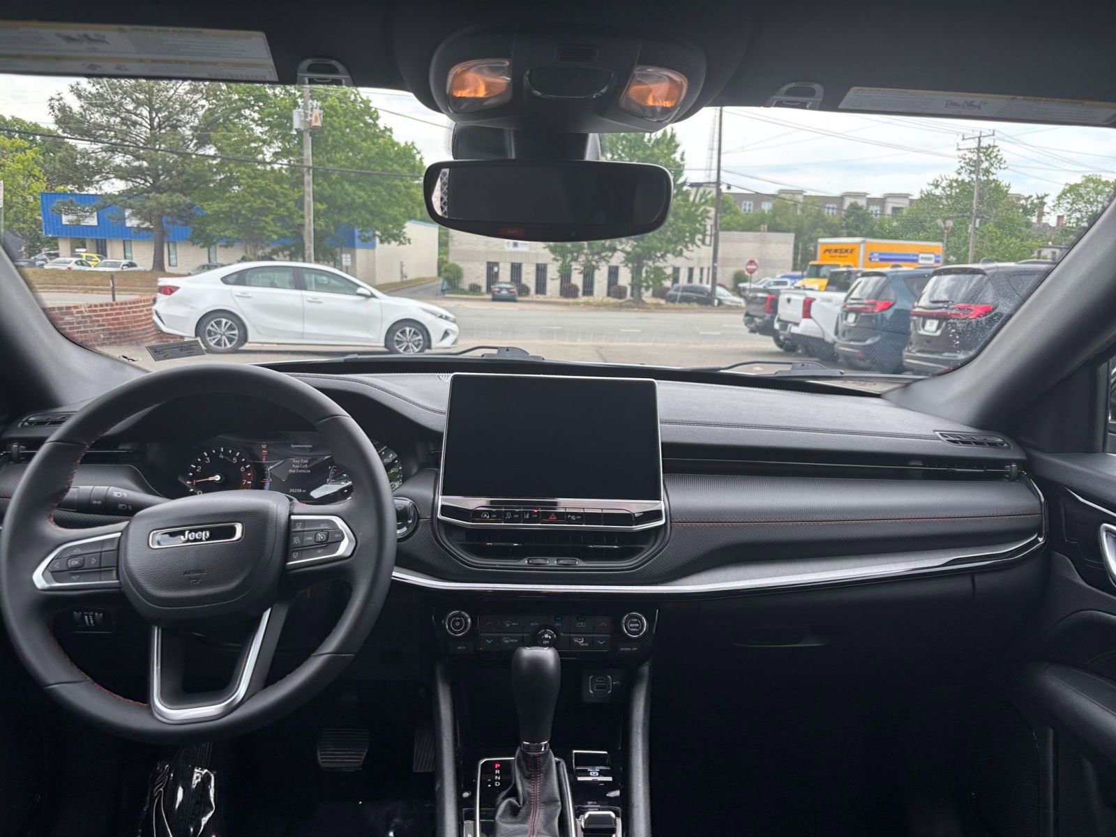 Thumbnail: 2025 Jeep Compass - 32