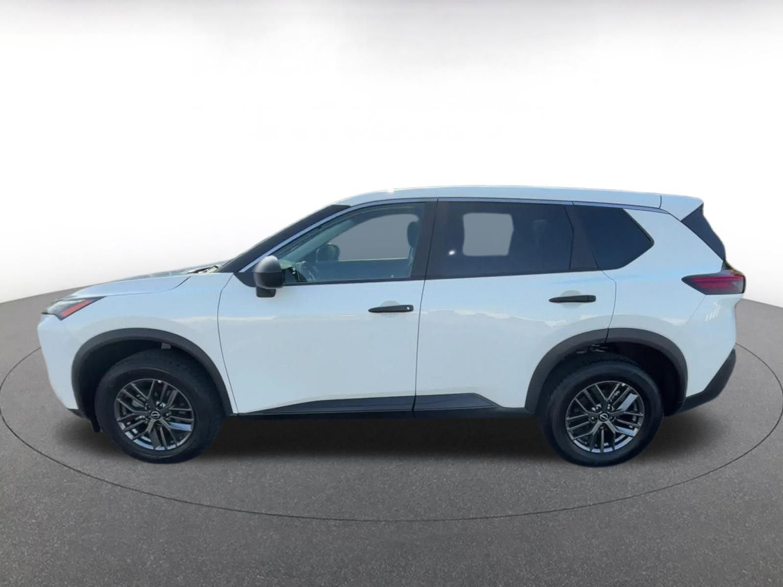 Thumbnail: 2023 Nissan Rogue - 8