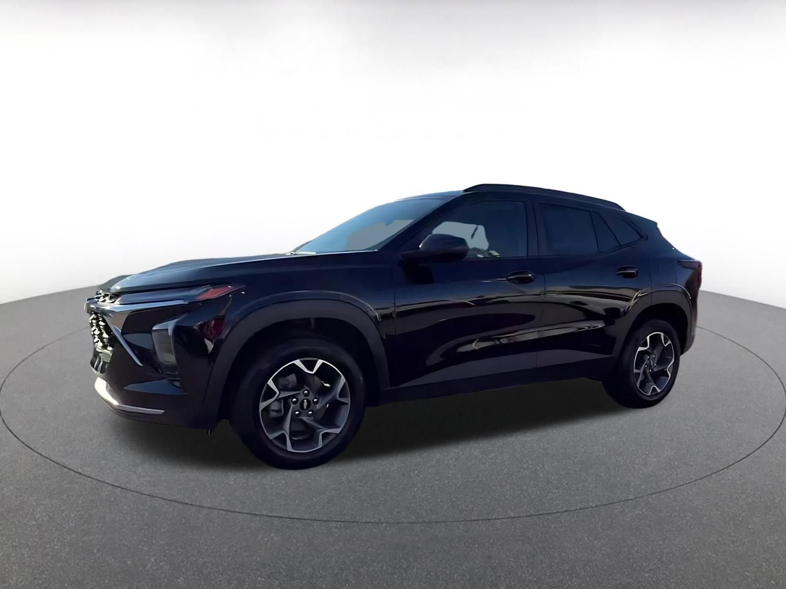 Thumbnail: 2025 Chevrolet Trax - 8