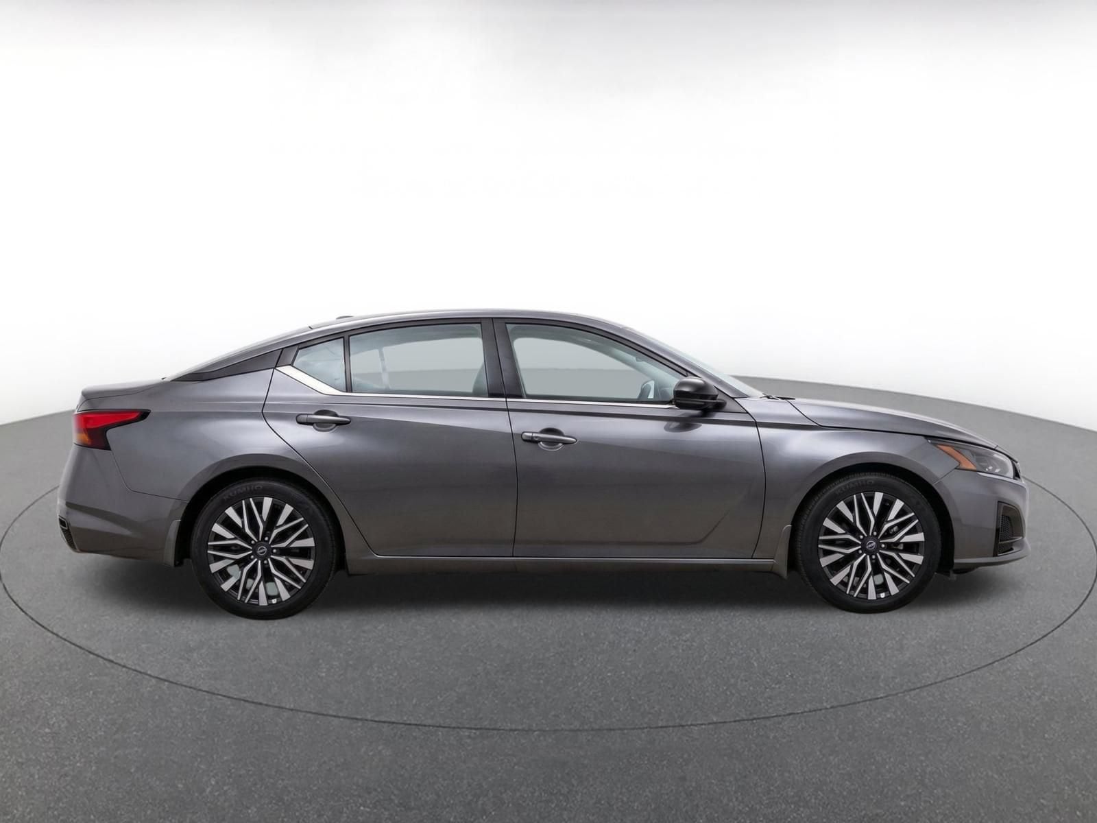 Thumbnail: 2026 Nissan Altima - 9