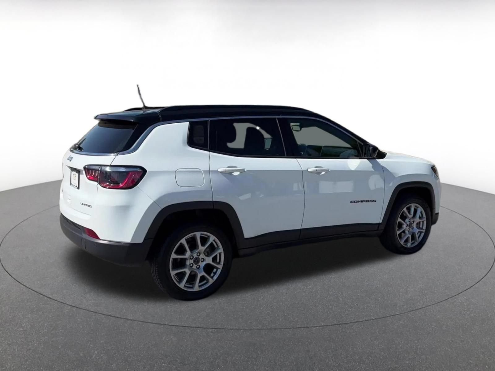 Thumbnail: 2025 Jeep Compass - 12