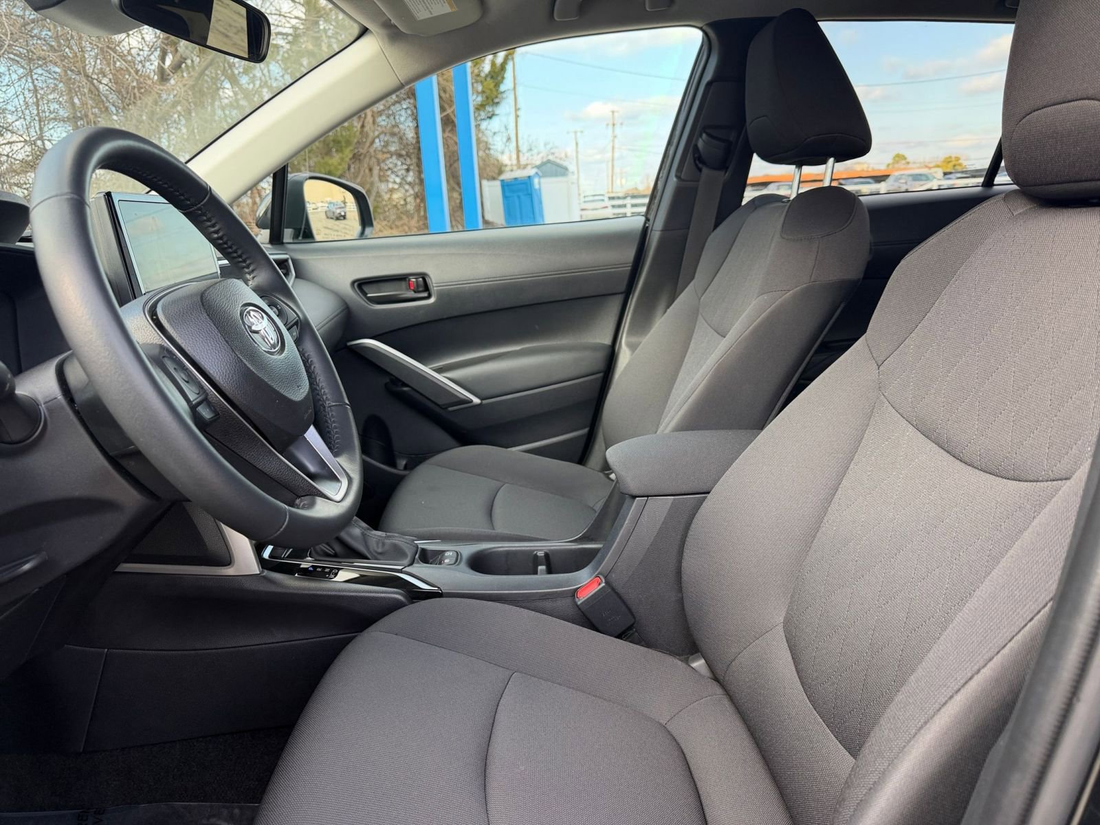 Thumbnail: 2025 Toyota Corolla Cross - 25