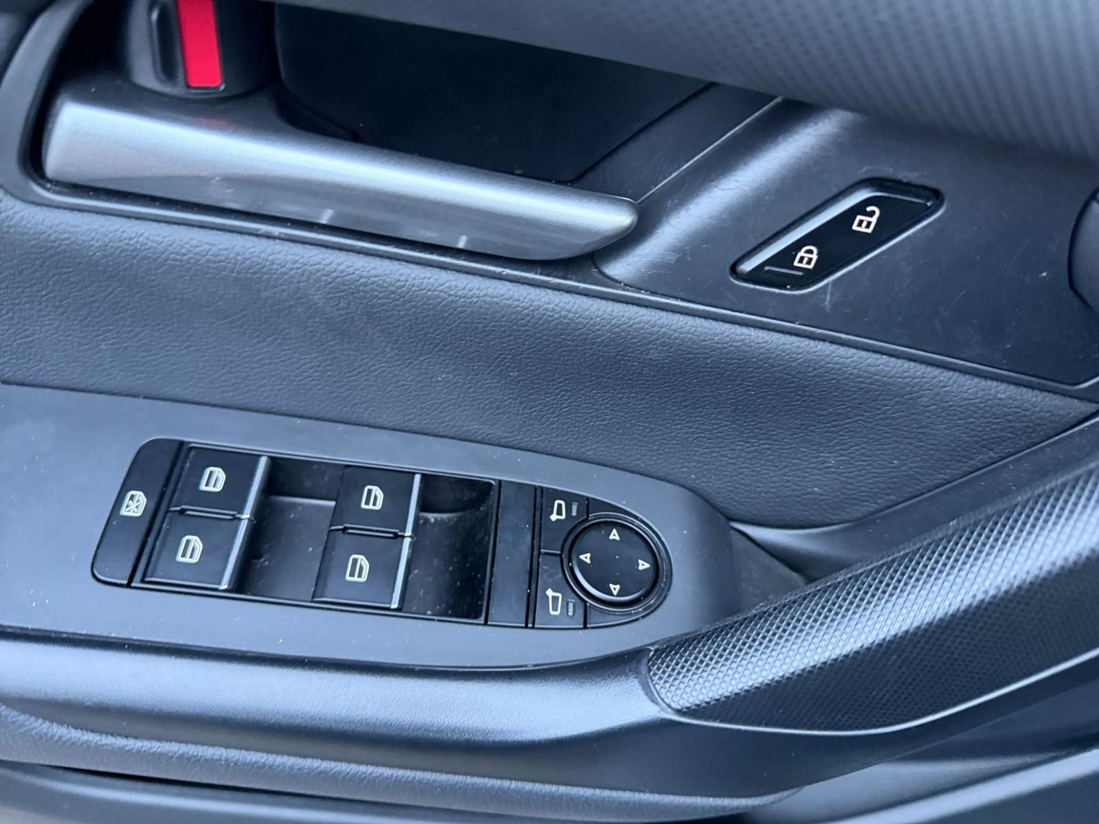 Thumbnail: 2025 Mazda CX-50 - 20