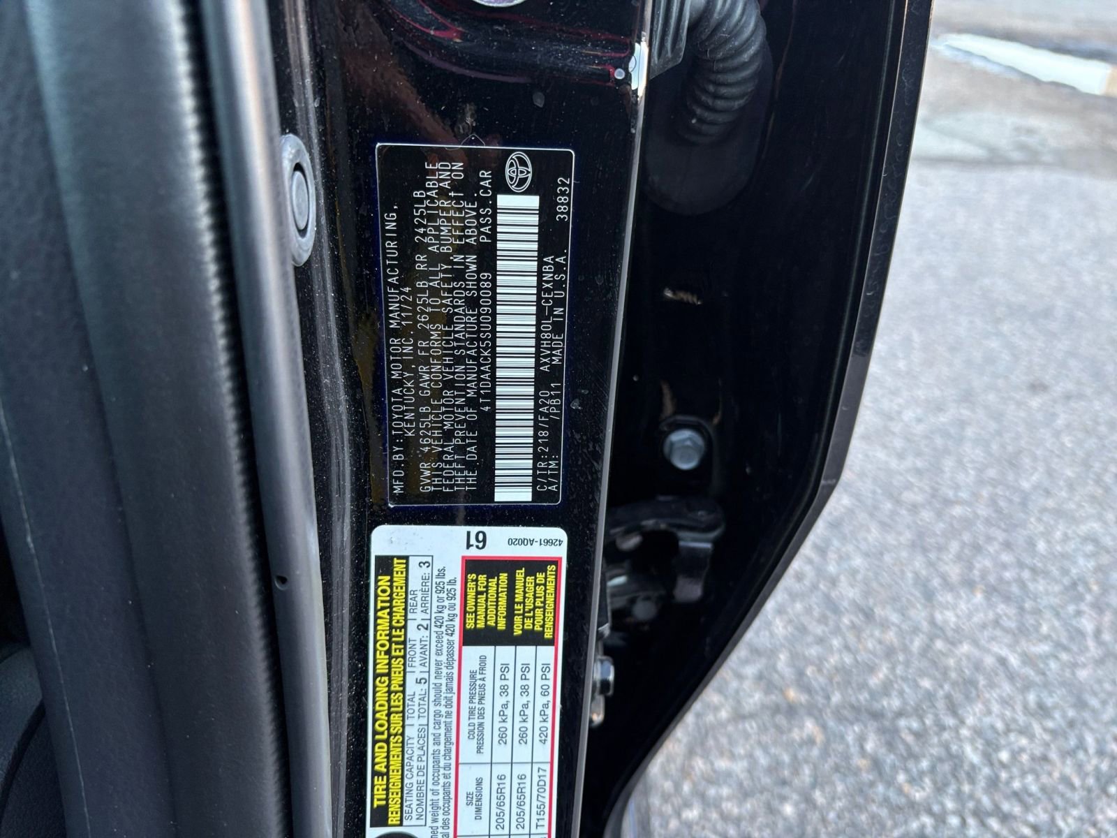 Thumbnail: 2025 Toyota Camry - 28