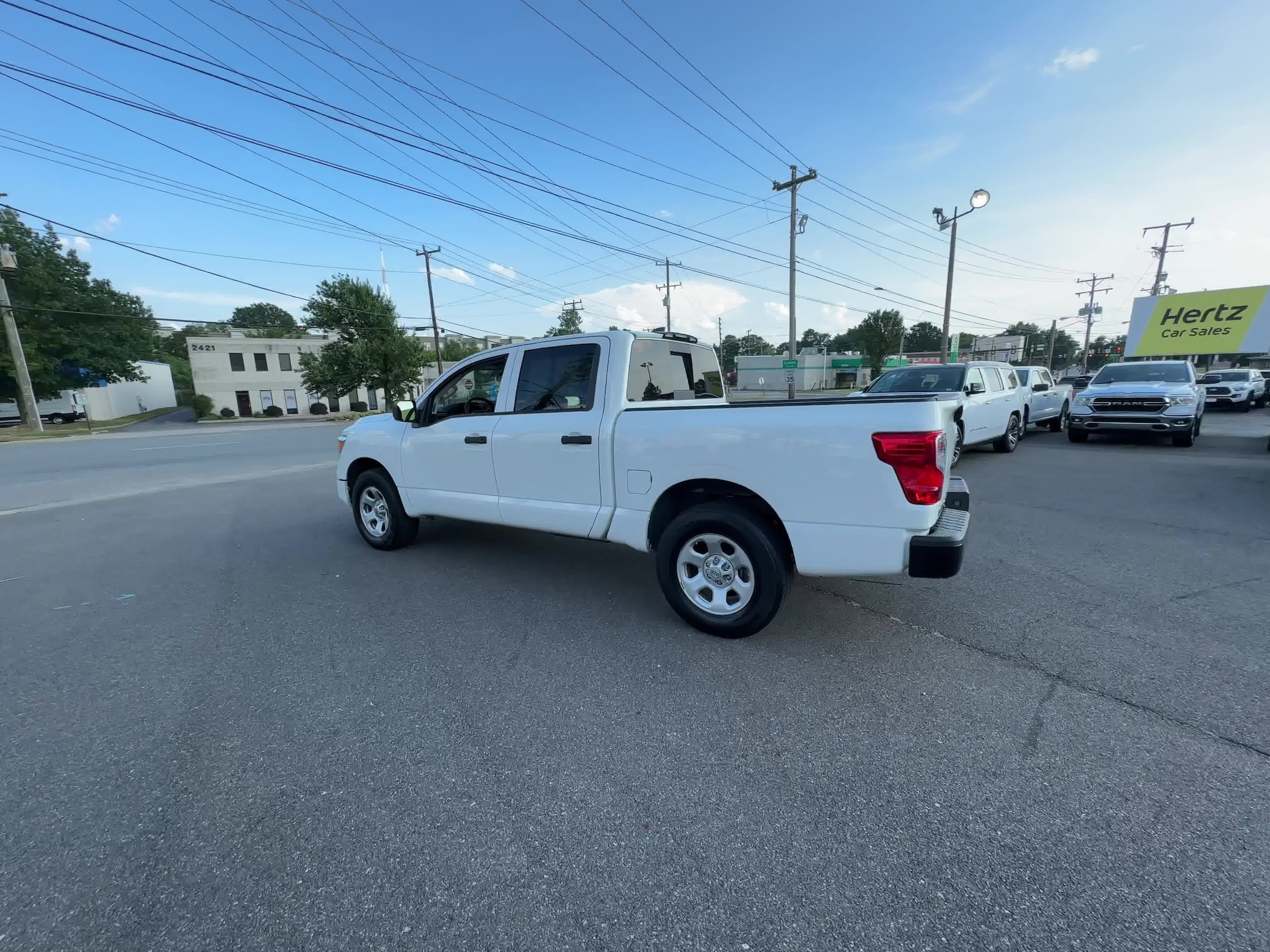 2023 Nissan Titan S 10