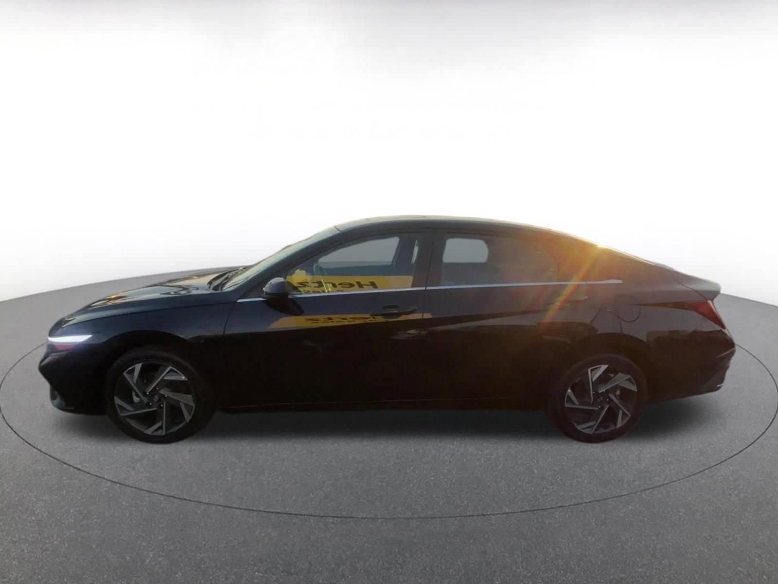 Thumbnail: 2025 Hyundai Elantra - 9