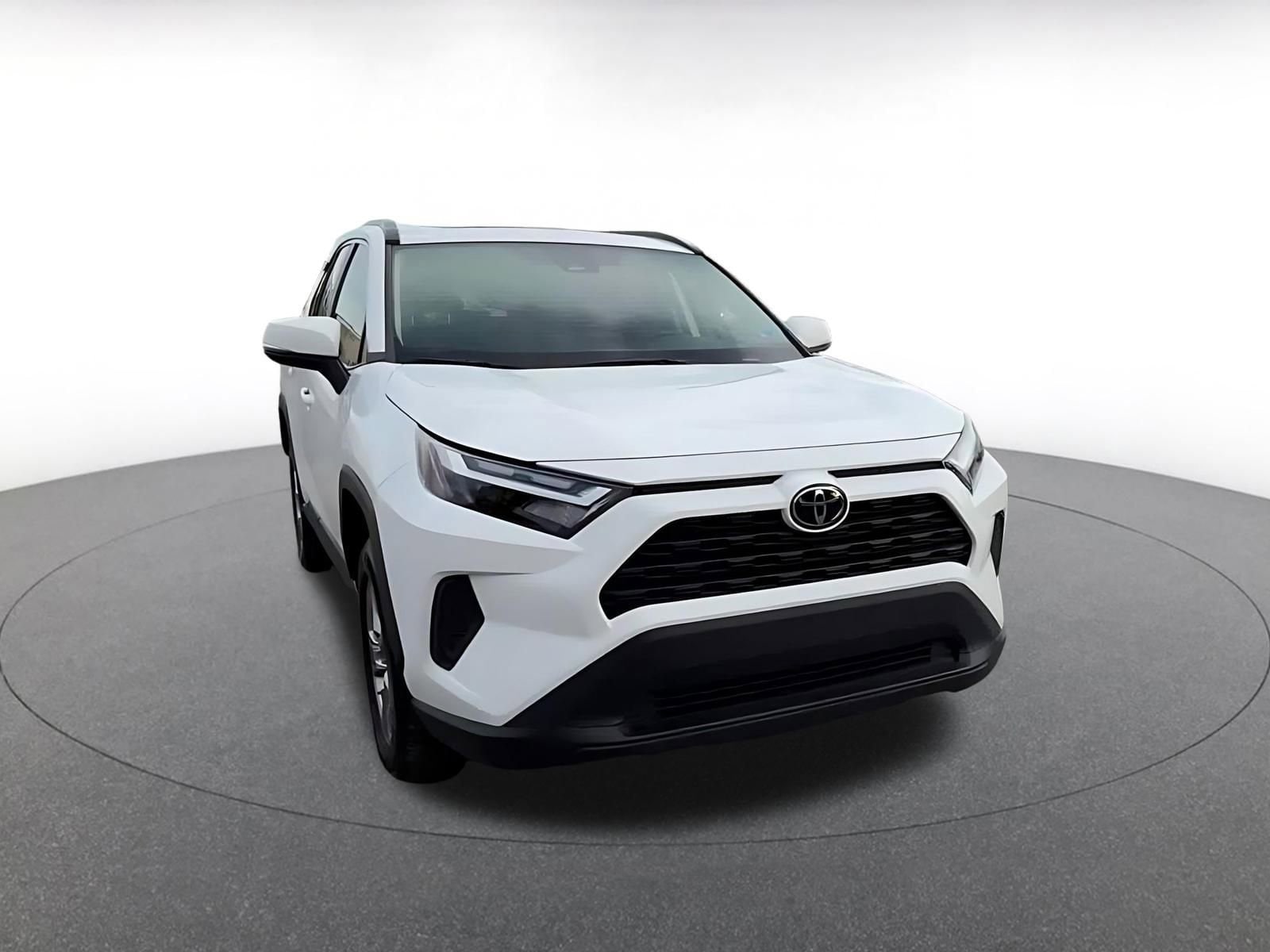 Thumbnail: 2025 Toyota RAV4 - 3