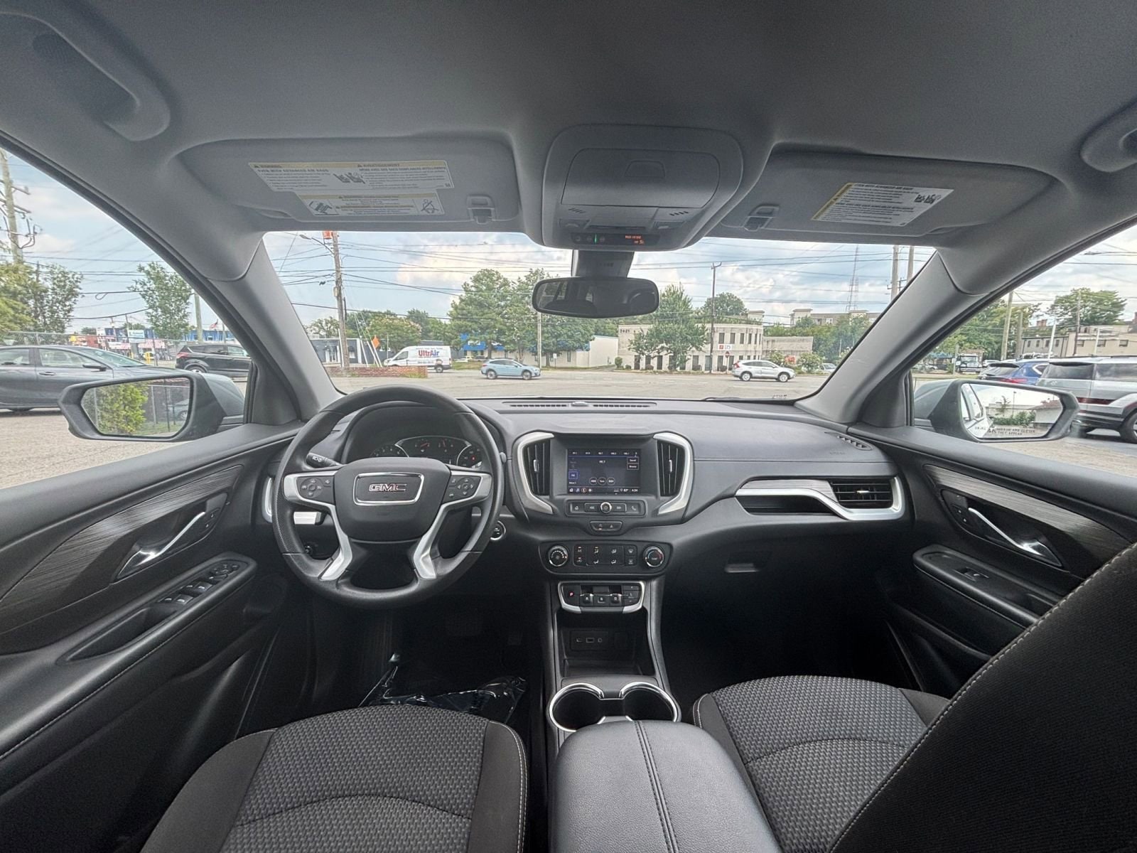 Thumbnail: 2024 GMC Terrain - 32