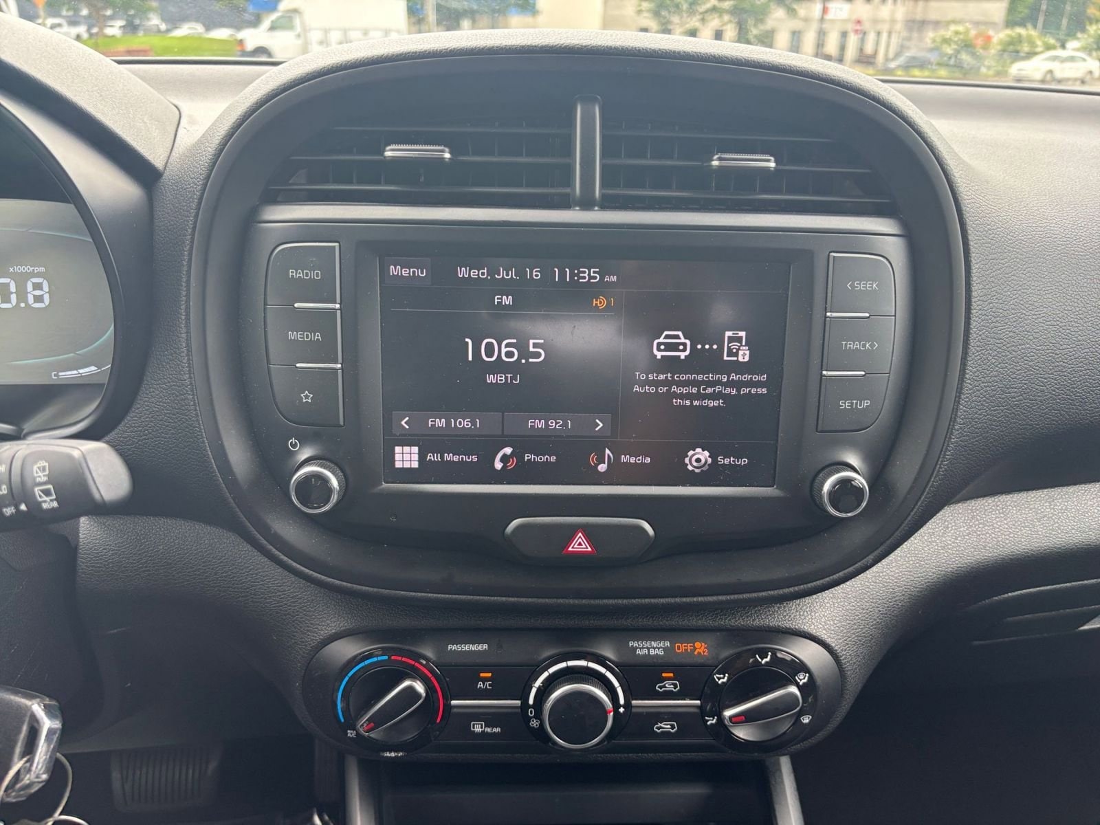 Thumbnail: 2023 Kia Soul - 18