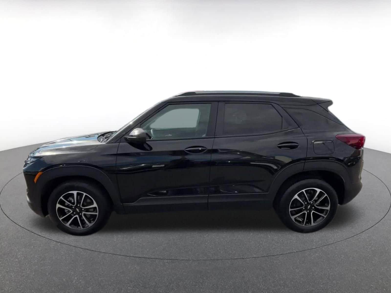 Thumbnail: 2025 Chevrolet TrailBlazer - 9