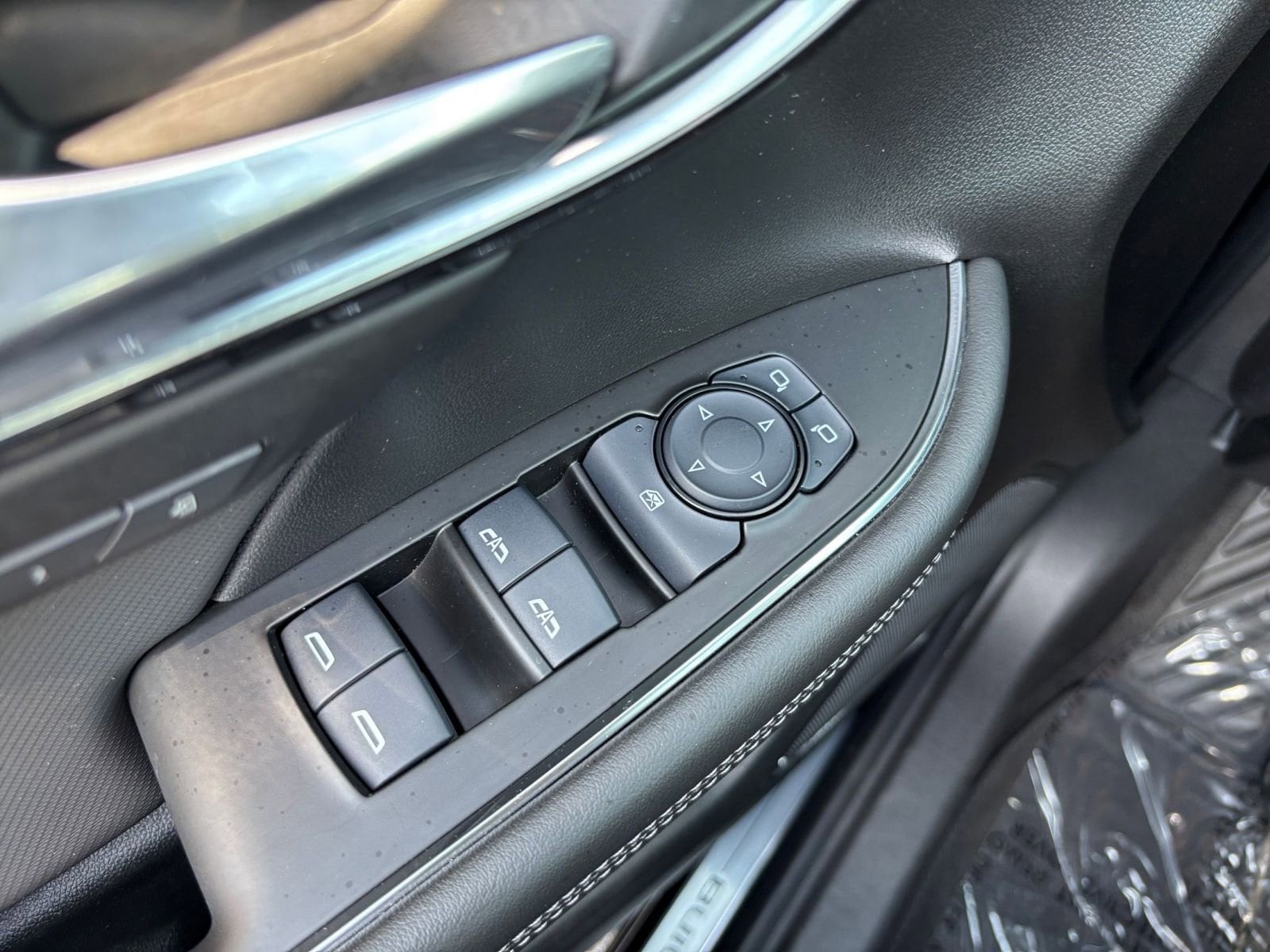 Thumbnail: 2024 Buick Envision - 20