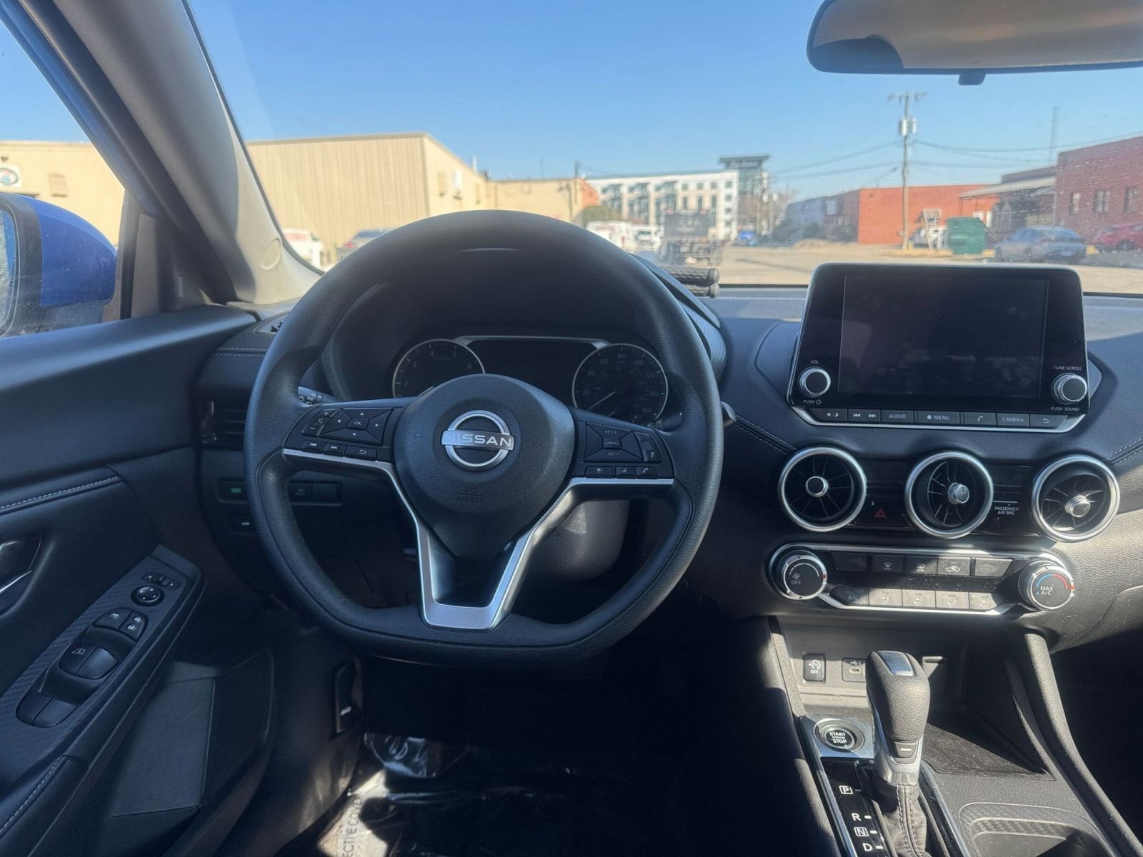 Thumbnail: 2025 Nissan Sentra - 32