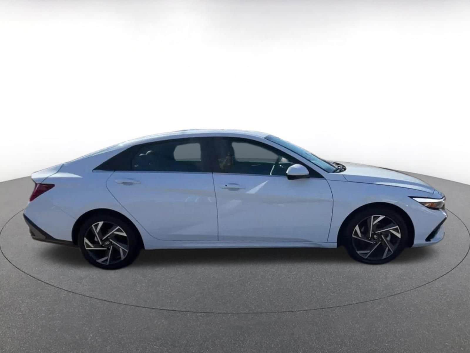 Thumbnail: 2025 Hyundai Elantra - 16