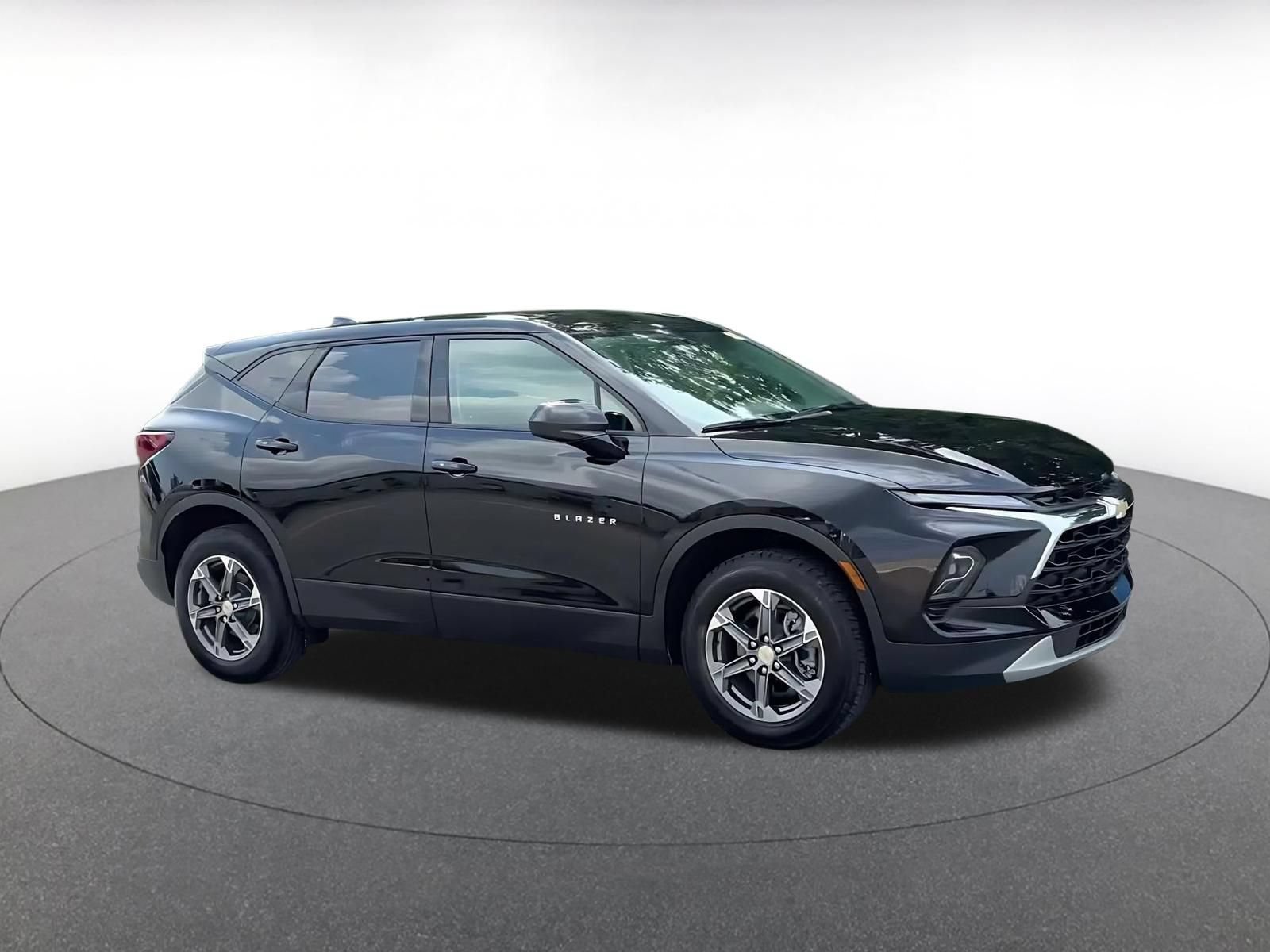 Thumbnail: 2026 Chevrolet Blazer - 2