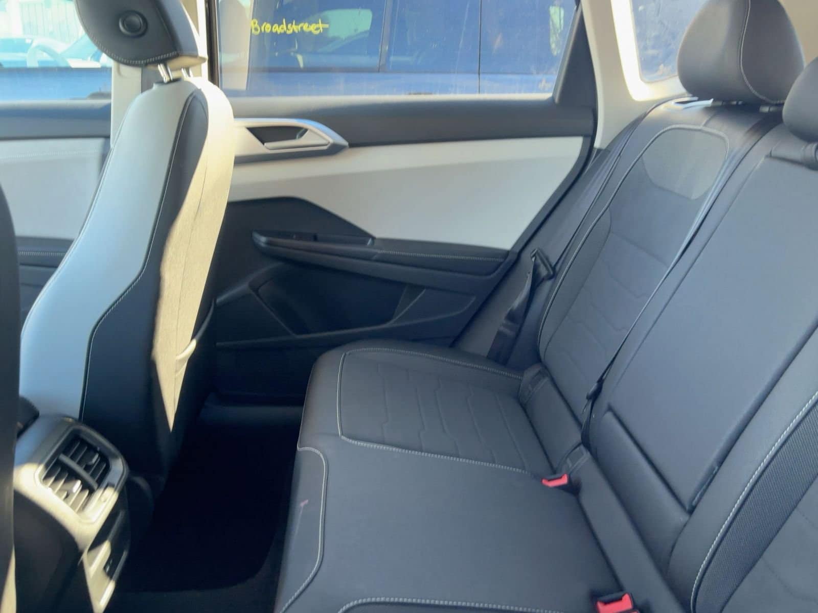 Thumbnail: 2025 Volkswagen Taos - 8